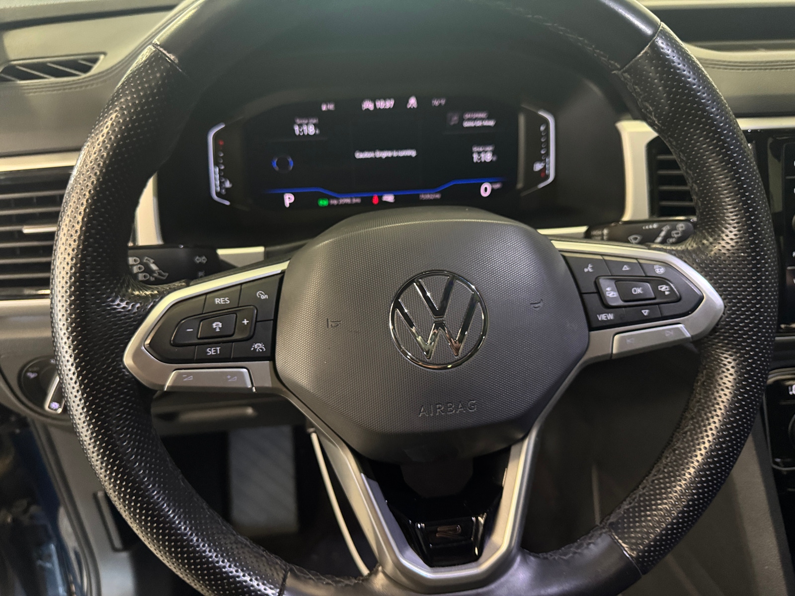 Thumbnail: 2021 Volkswagen Atlas - 4
