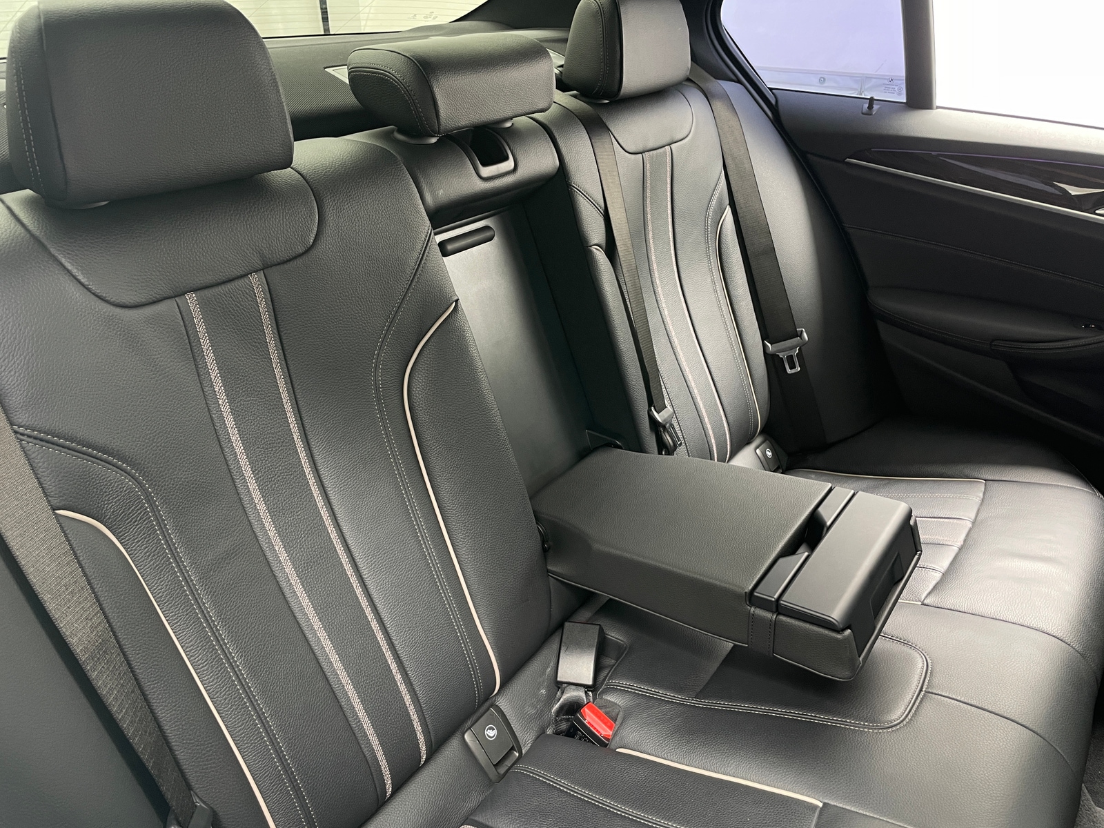 Thumbnail: 2019 BMW 5 Series - 5