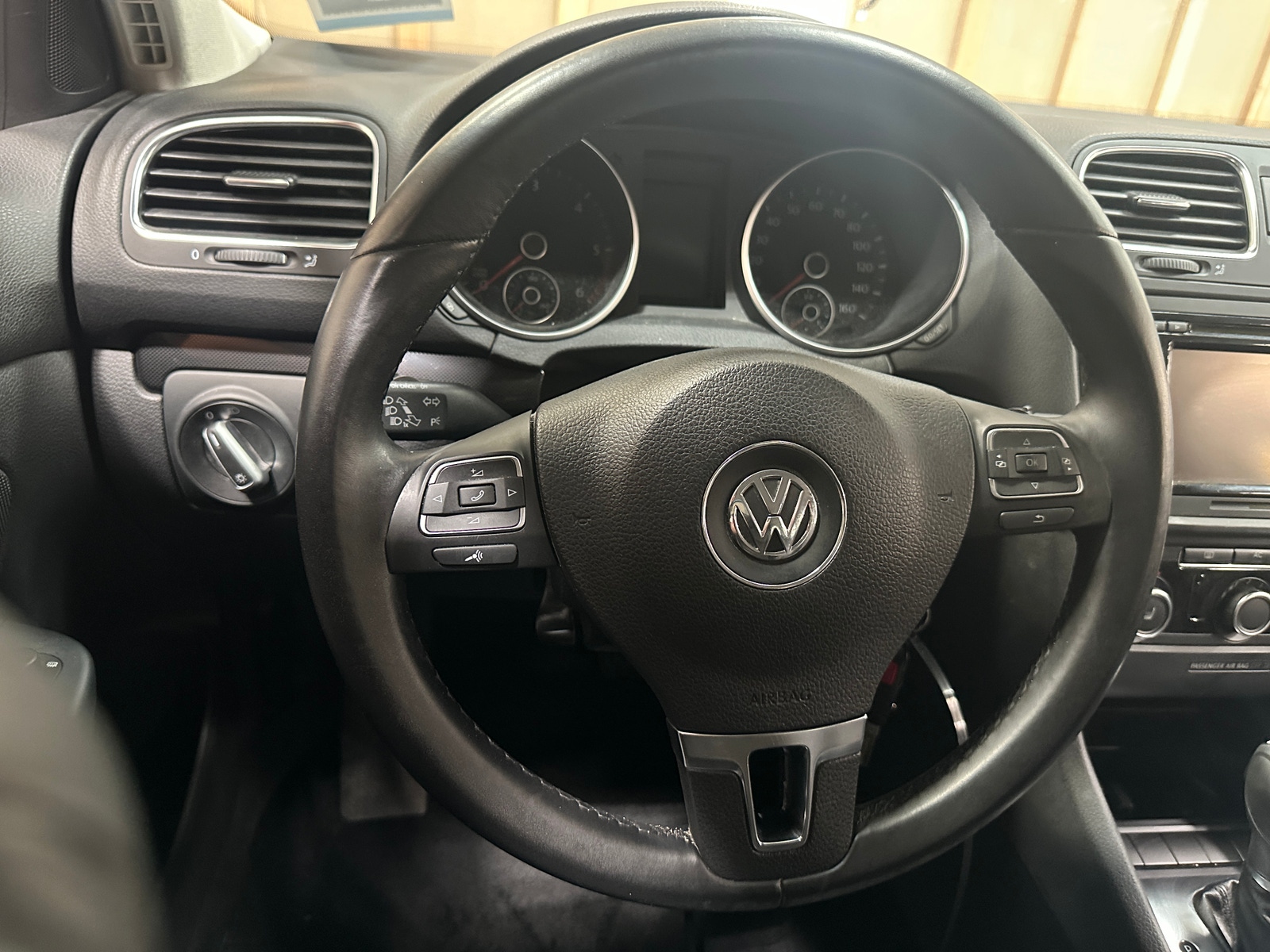 Thumbnail: 2012 Volkswagen Jetta - 4