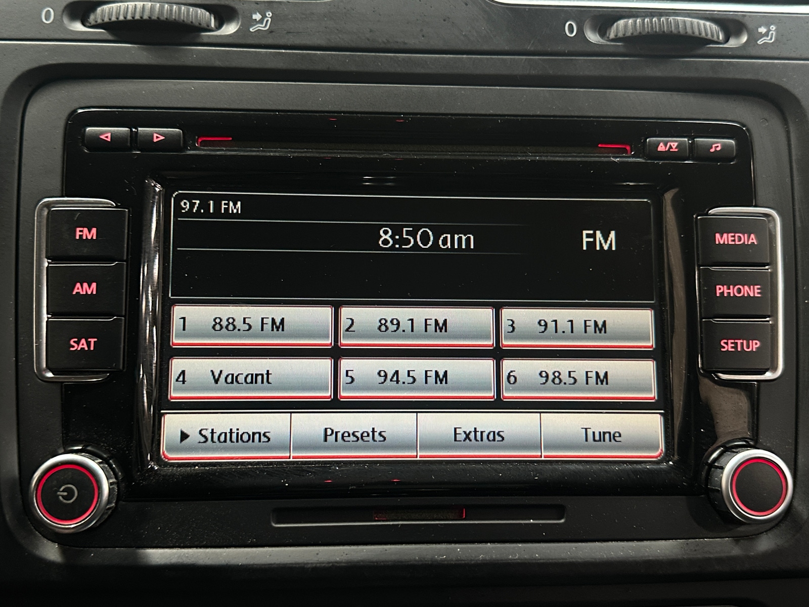 Thumbnail: 2012 Volkswagen Jetta - 3