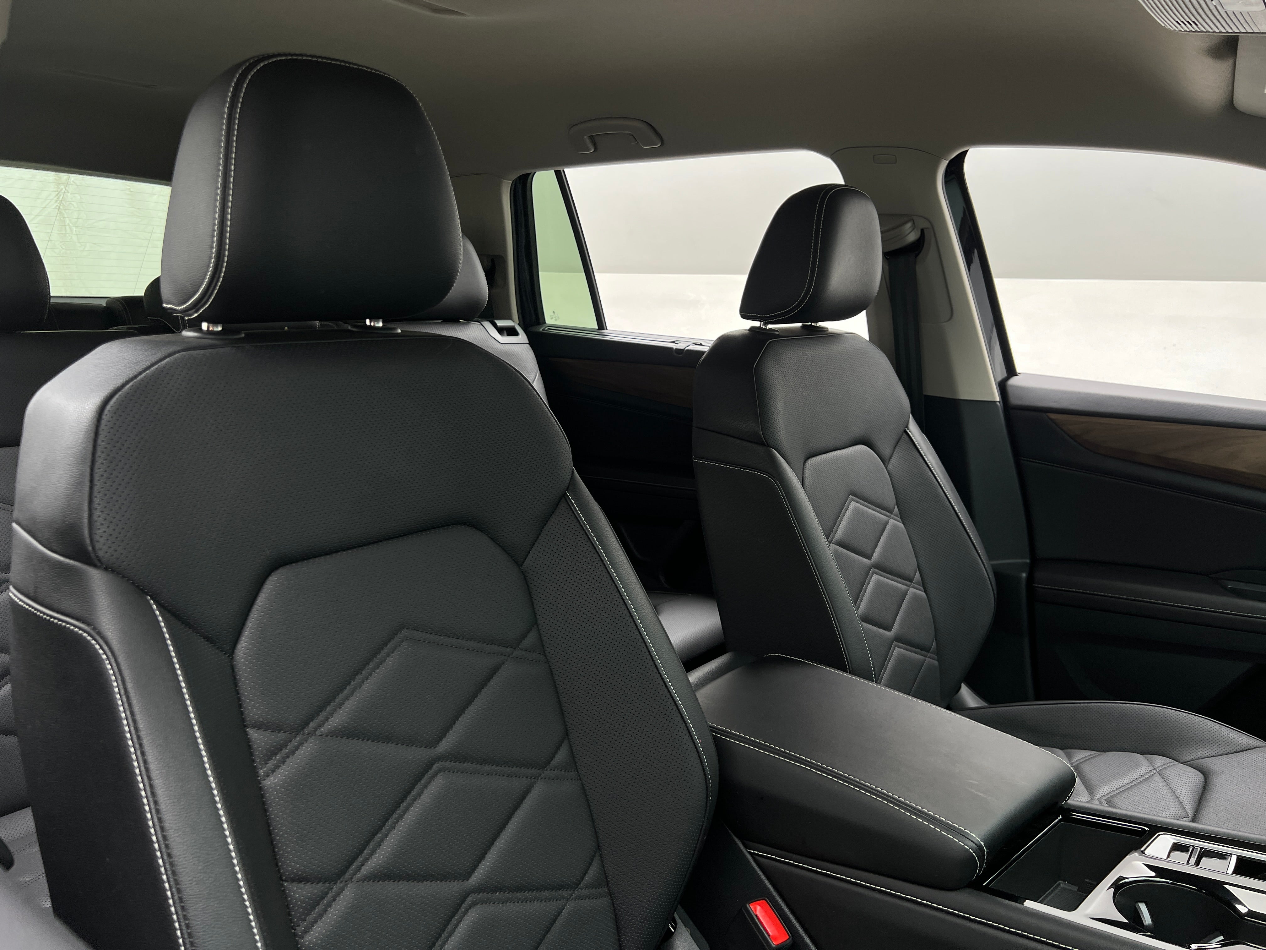 2026 Volkswagen Atlas SE w/Tech