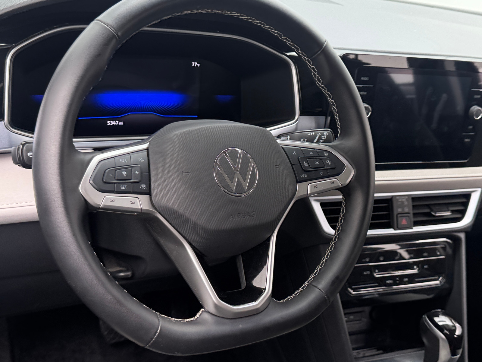 Thumbnail: 2025 Volkswagen Taos - 5