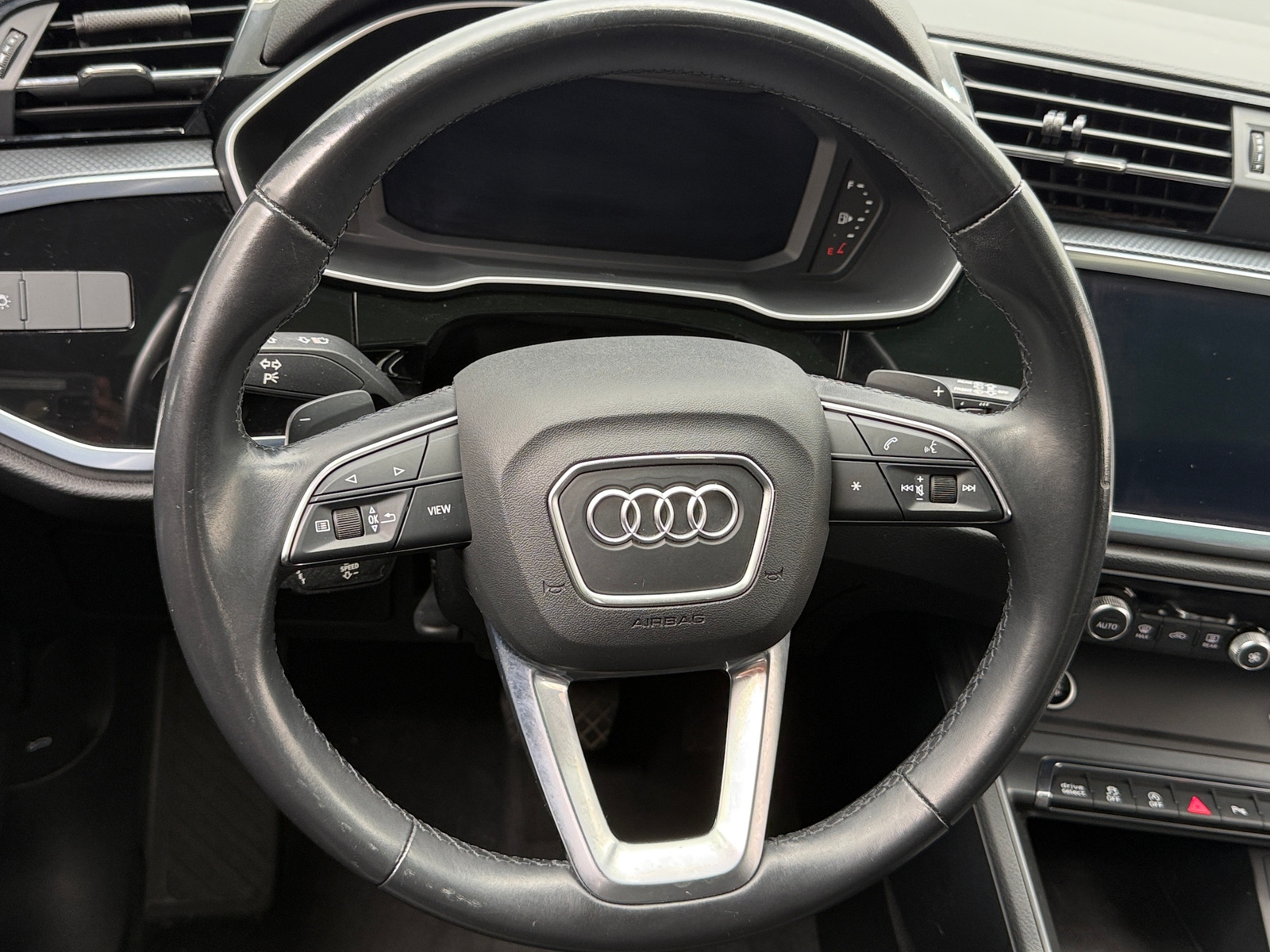 Thumbnail: 2021 Audi Q3 - 4