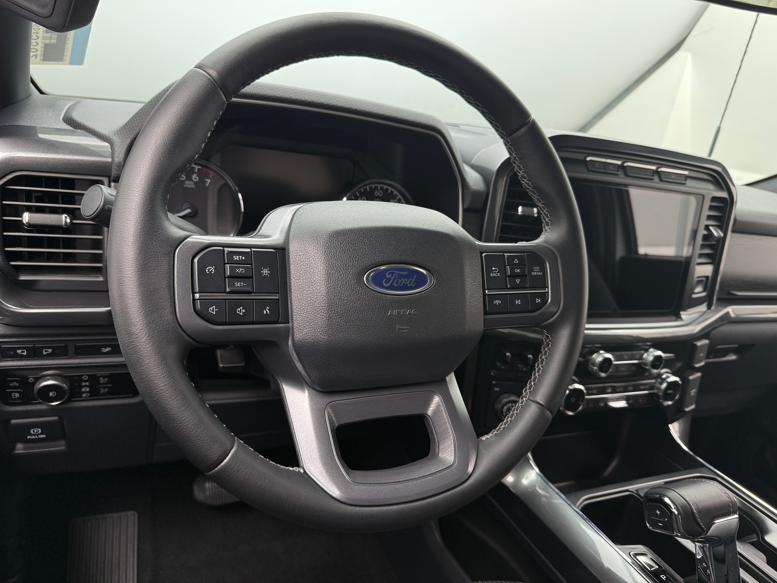 Thumbnail: 2023 Ford Econoline - 5