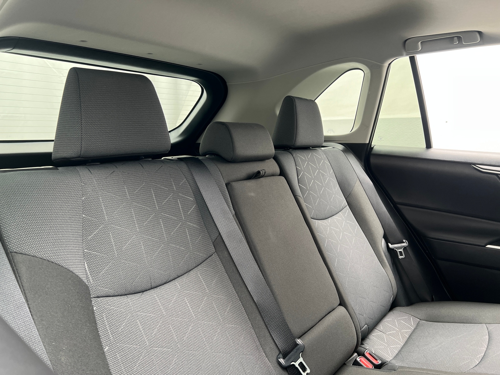 Thumbnail: 2025 Toyota RAV4 - 6