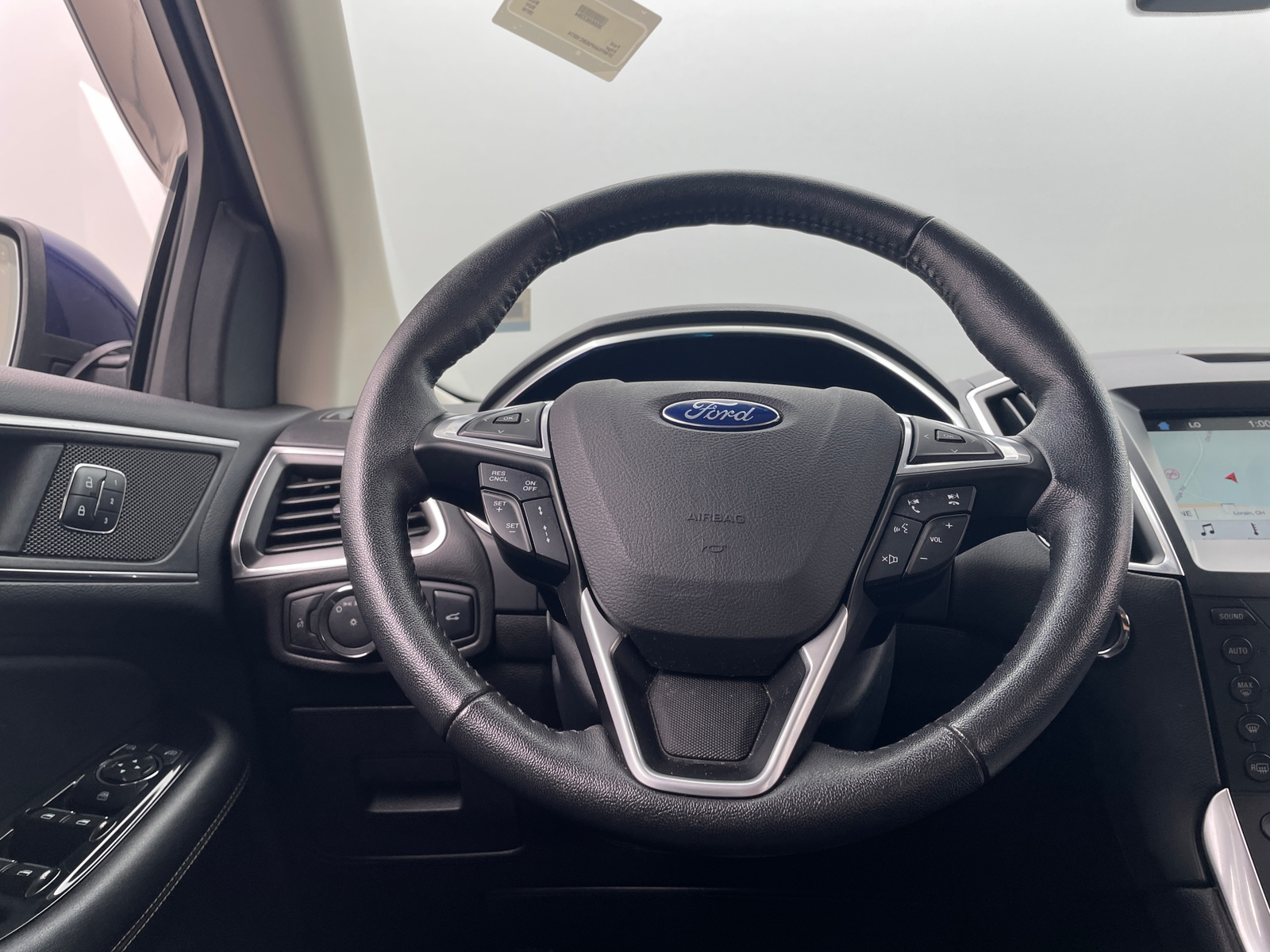 Thumbnail: 2016 Ford Edge - 4