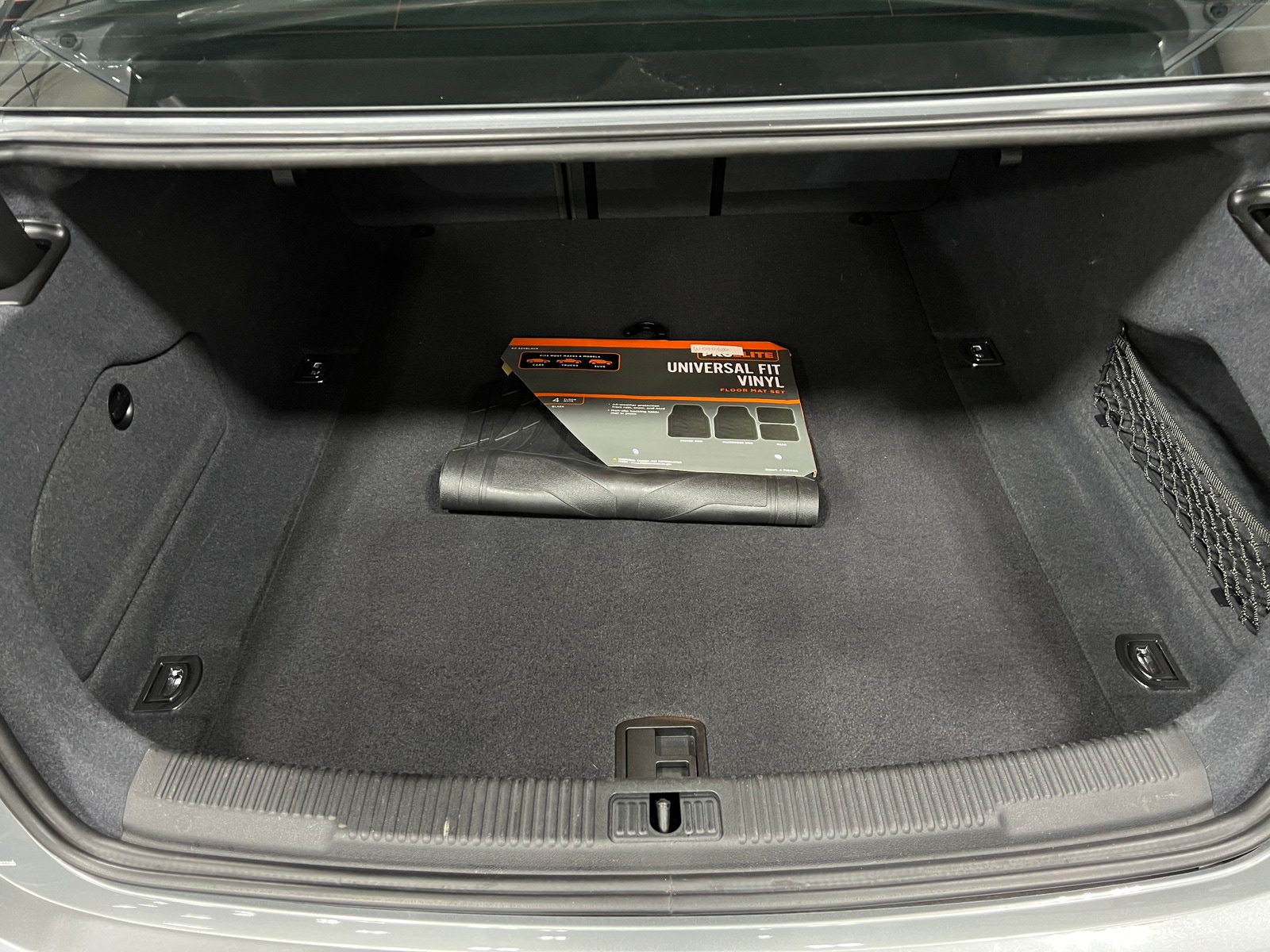 Thumbnail: 2013 Audi S6 - 6