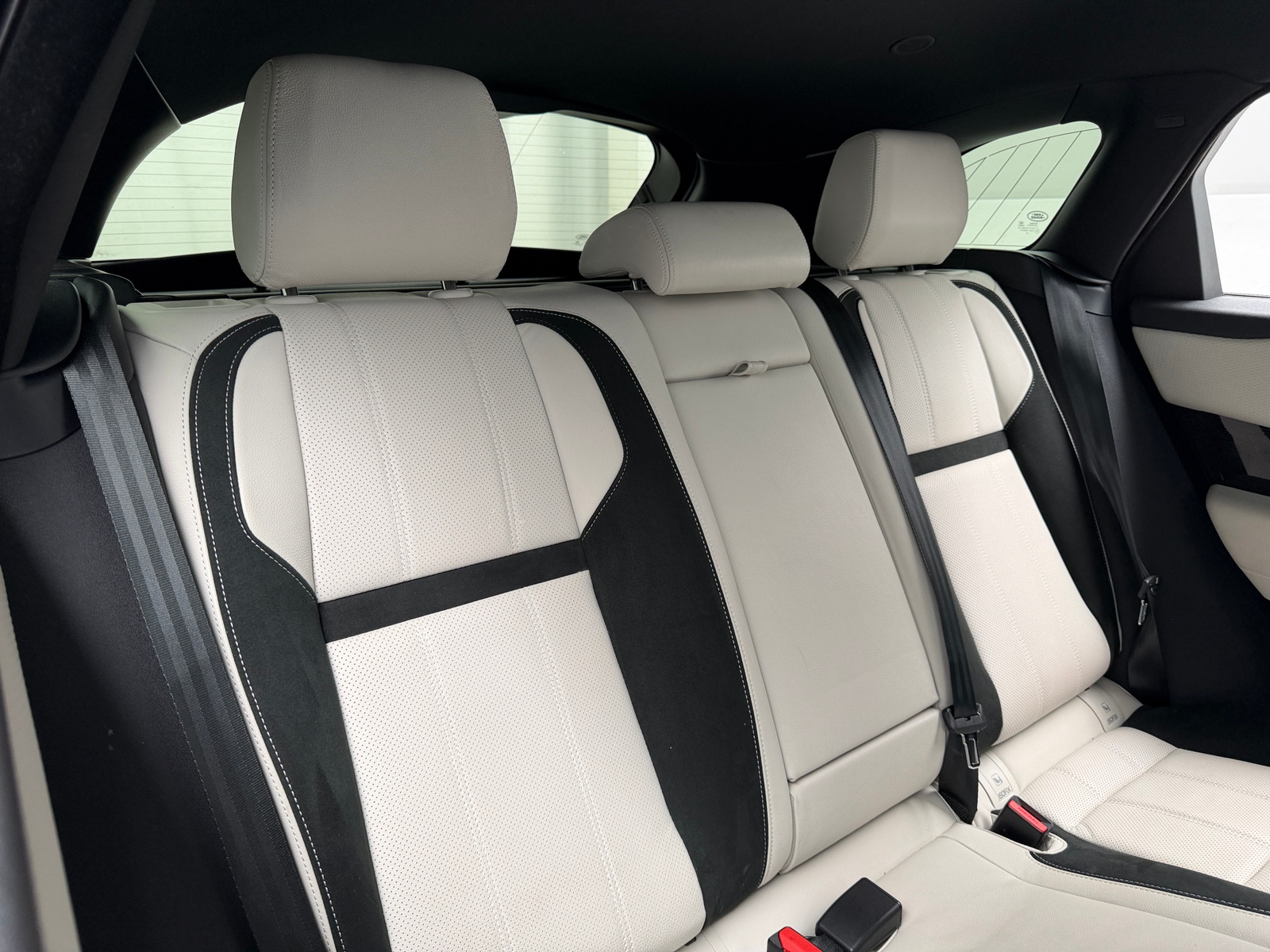 Thumbnail: 2023 Land Rover Range Rover Velar - 6