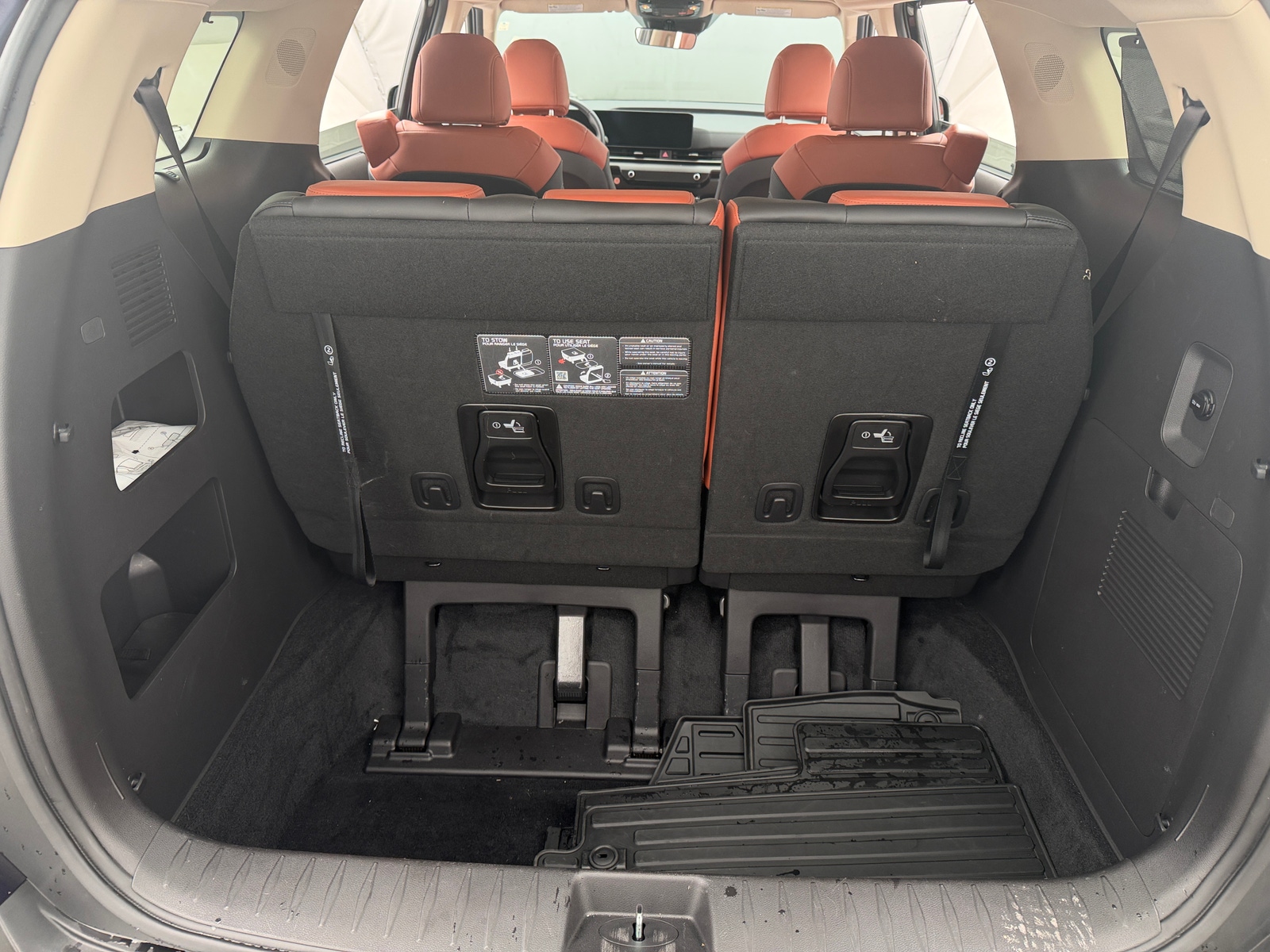 Thumbnail: 2025 Kia Carnival - 6