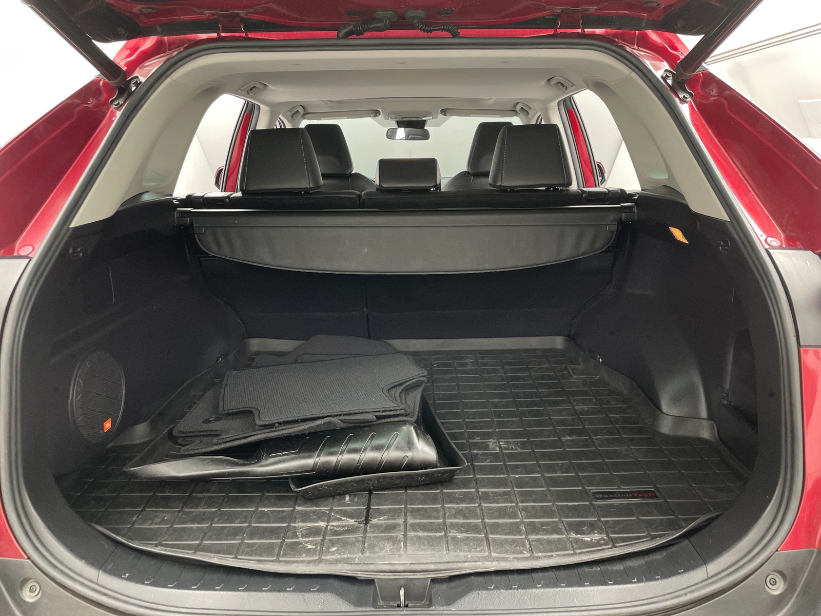 Thumbnail: 2021 Toyota RAV4 - 6