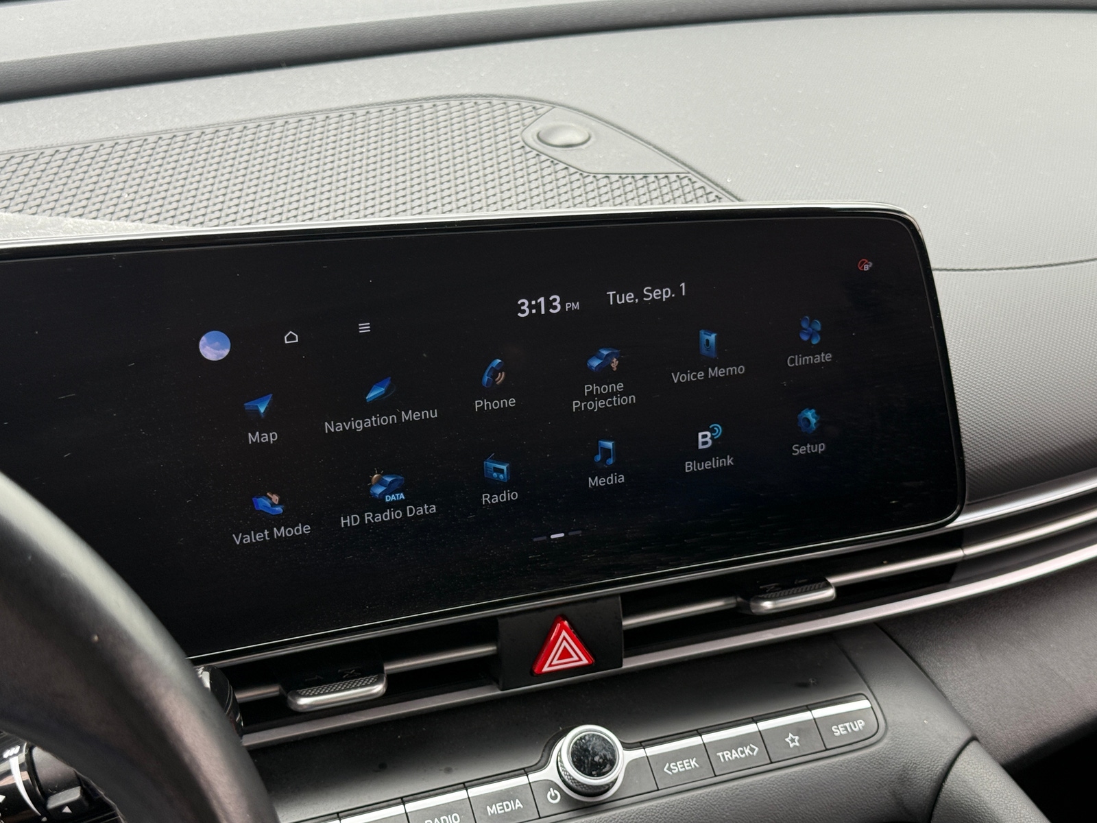 Thumbnail: 2023 Hyundai Elantra - 4