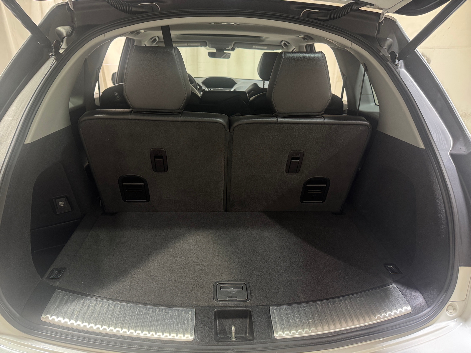 Thumbnail: 2020 Acura MDX - 6