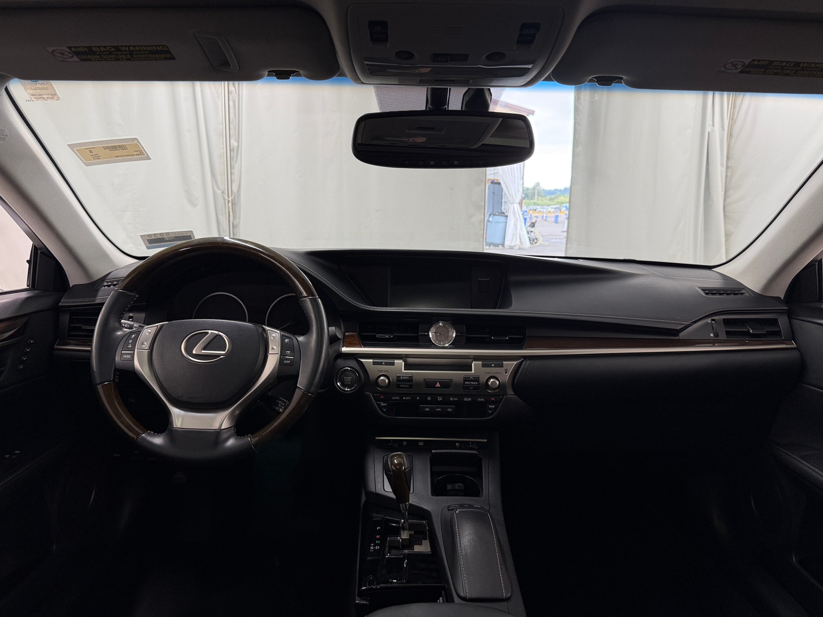 Thumbnail: 2014 Lexus ES - 2