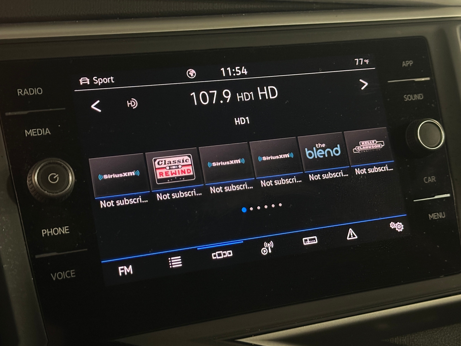 Thumbnail: 2021 Volkswagen Atlas - 3