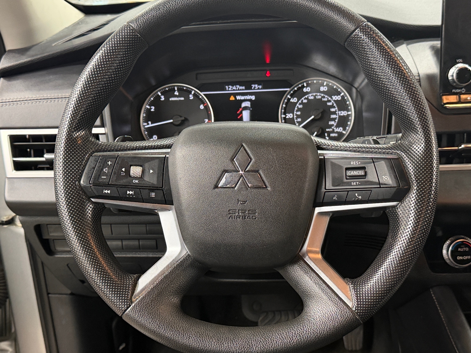 Thumbnail: 2024 Mitsubishi Outlander - 5