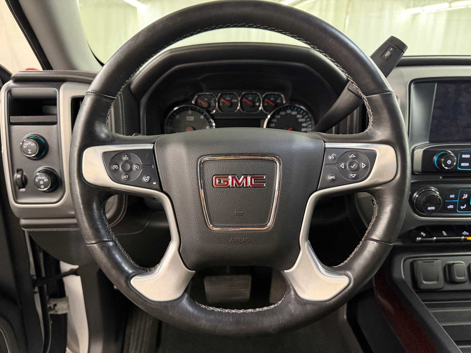 Thumbnail: 2017 GMC Sierra 1500 - 4