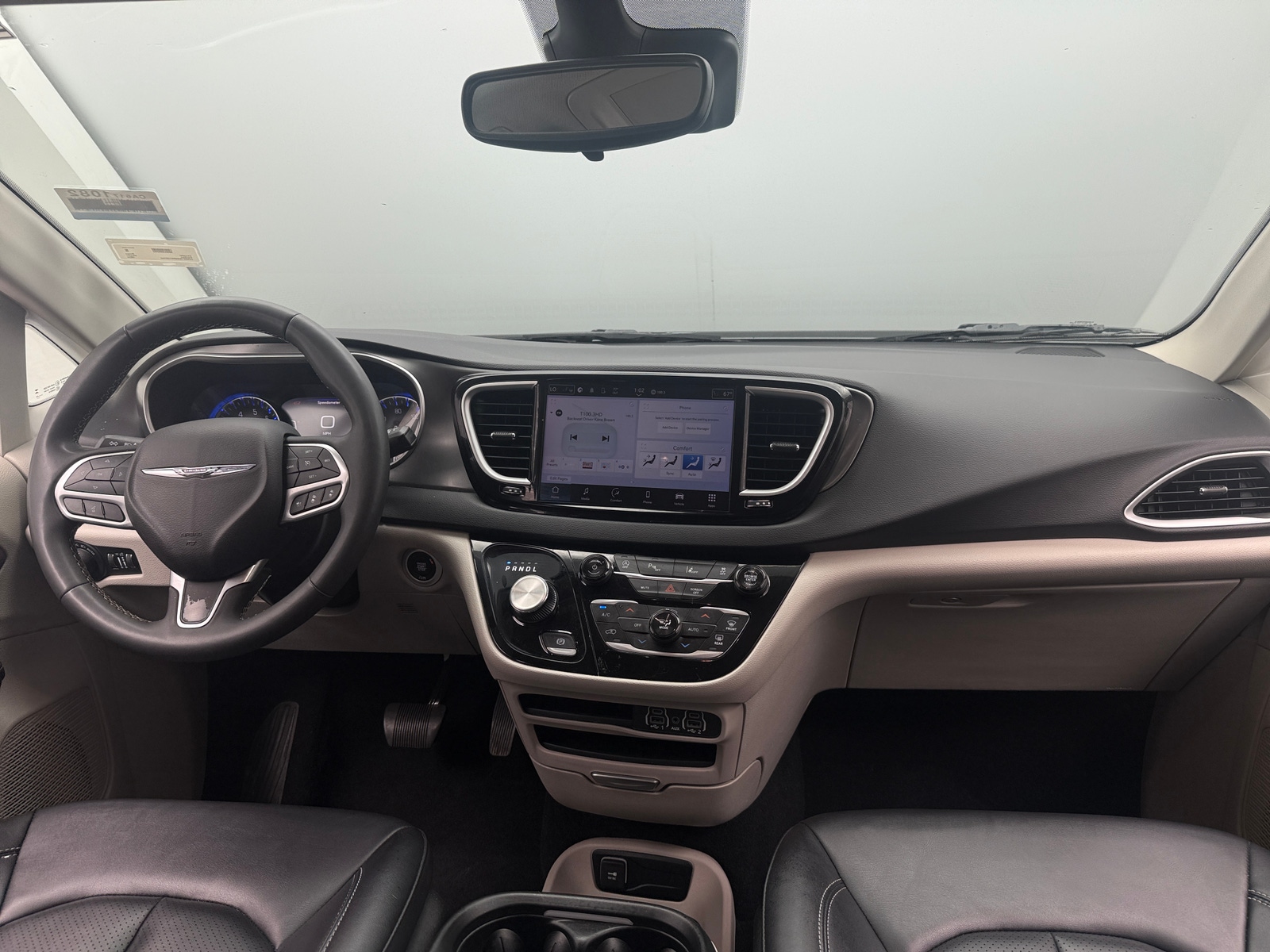 Thumbnail: 2024 Chrysler Pacifica - 2