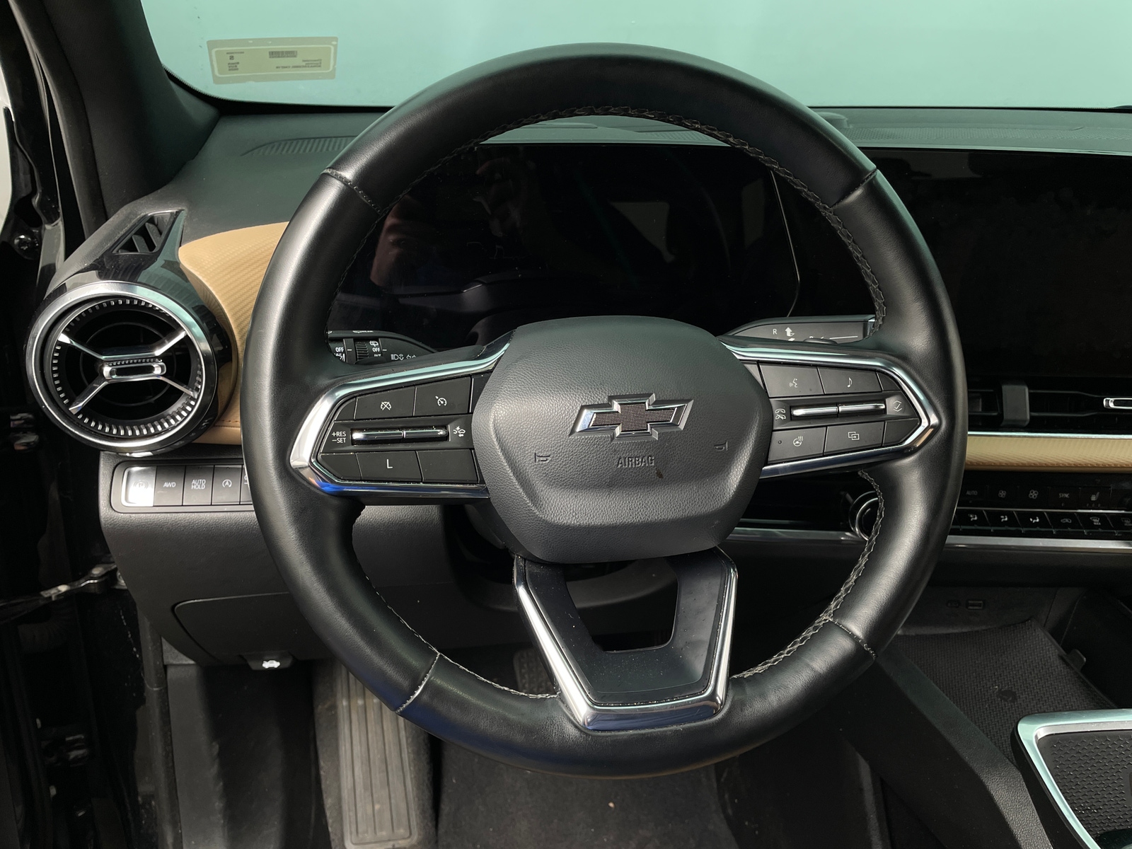 Thumbnail: 2025 Chevrolet Equinox - 4