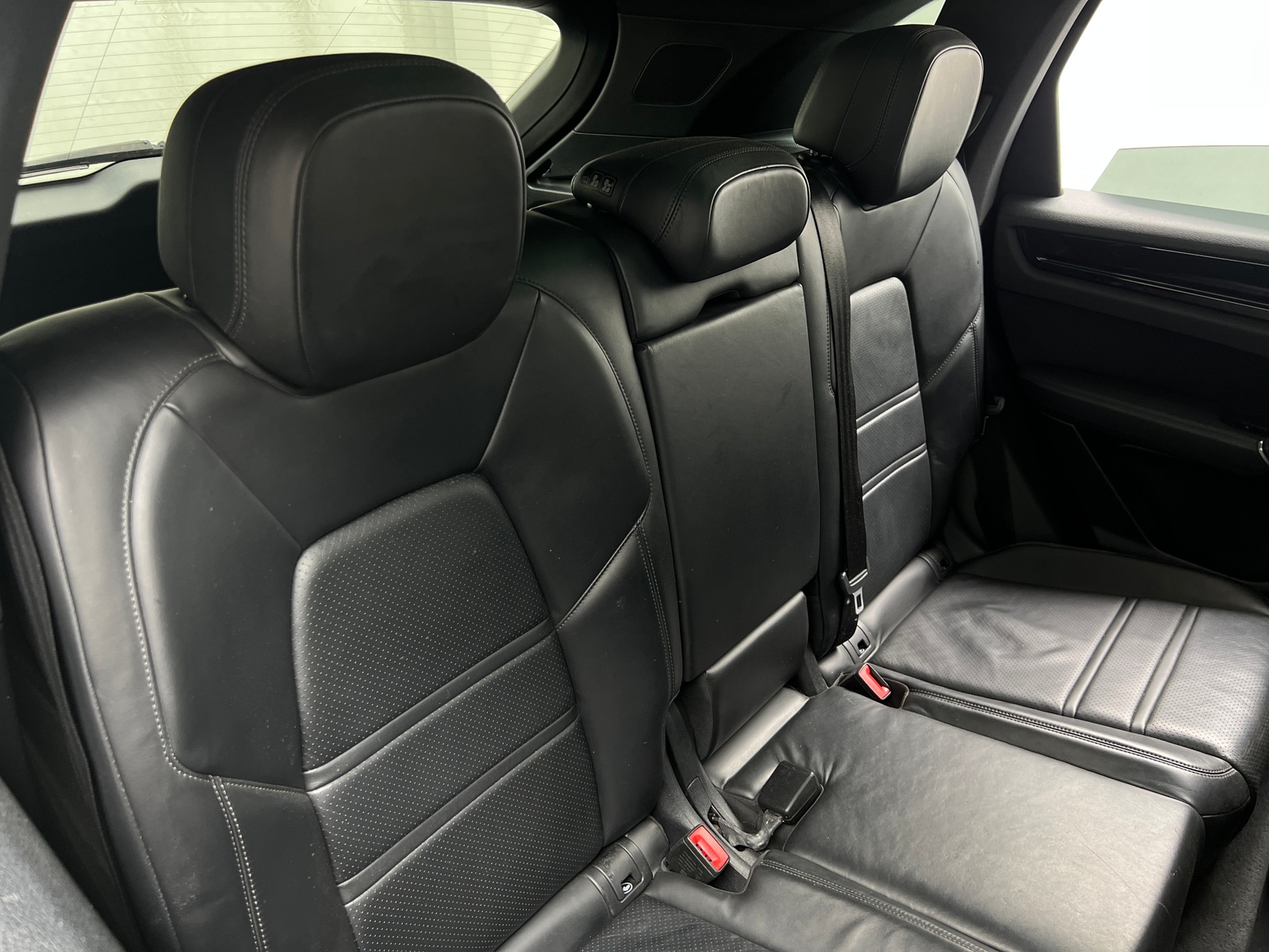 Thumbnail: 2019 Porsche Cayenne - 6
