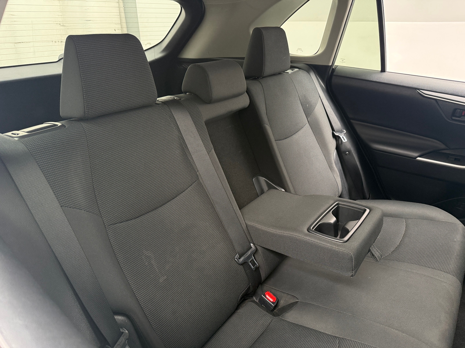 Thumbnail: 2019 Toyota RAV4 - 6
