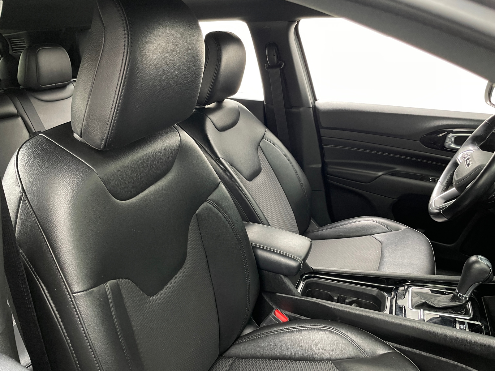 Thumbnail: 2022 Jeep Compass - 2