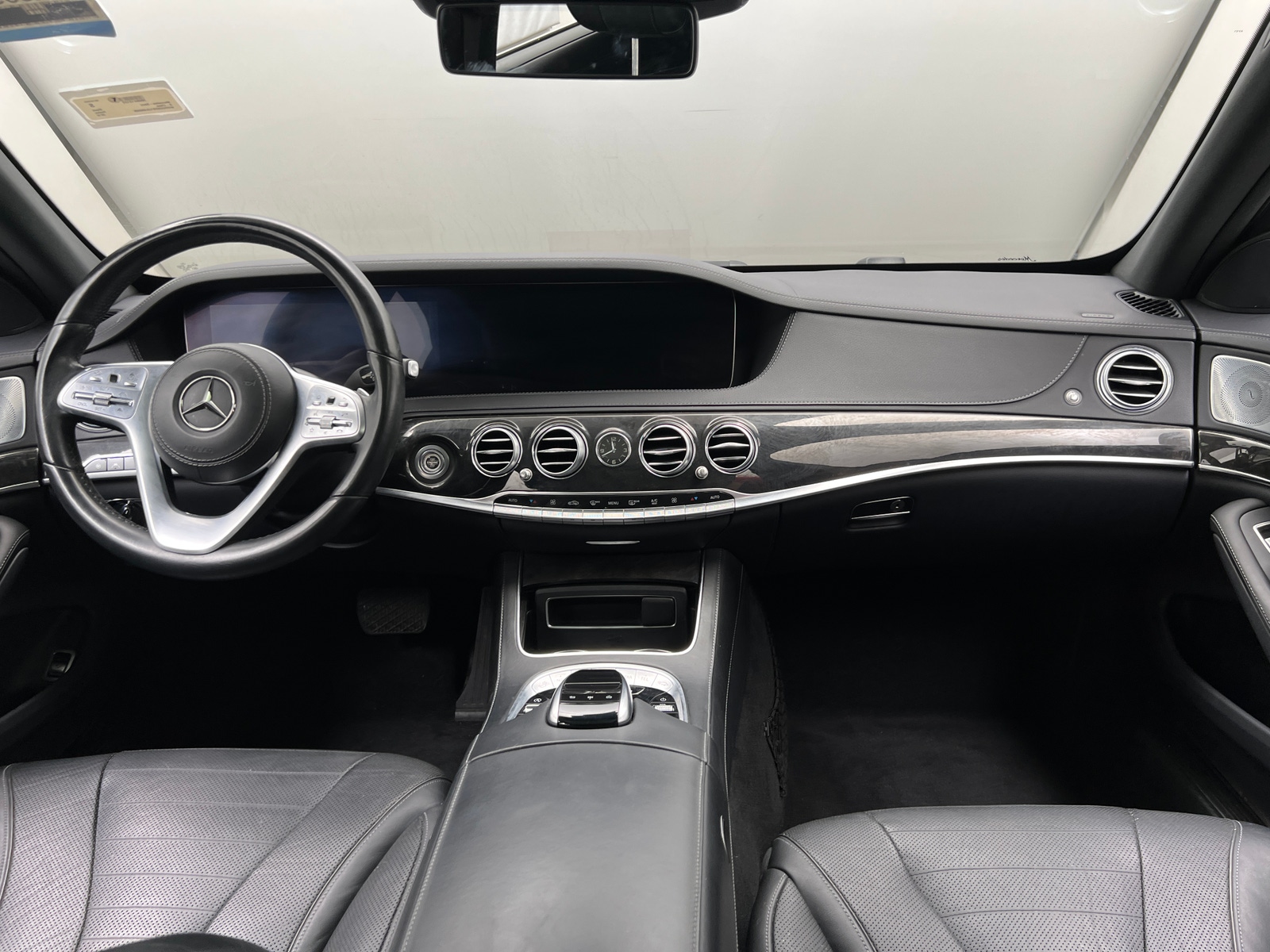 Thumbnail: 2018 Mercedes-Benz S-Class - 2