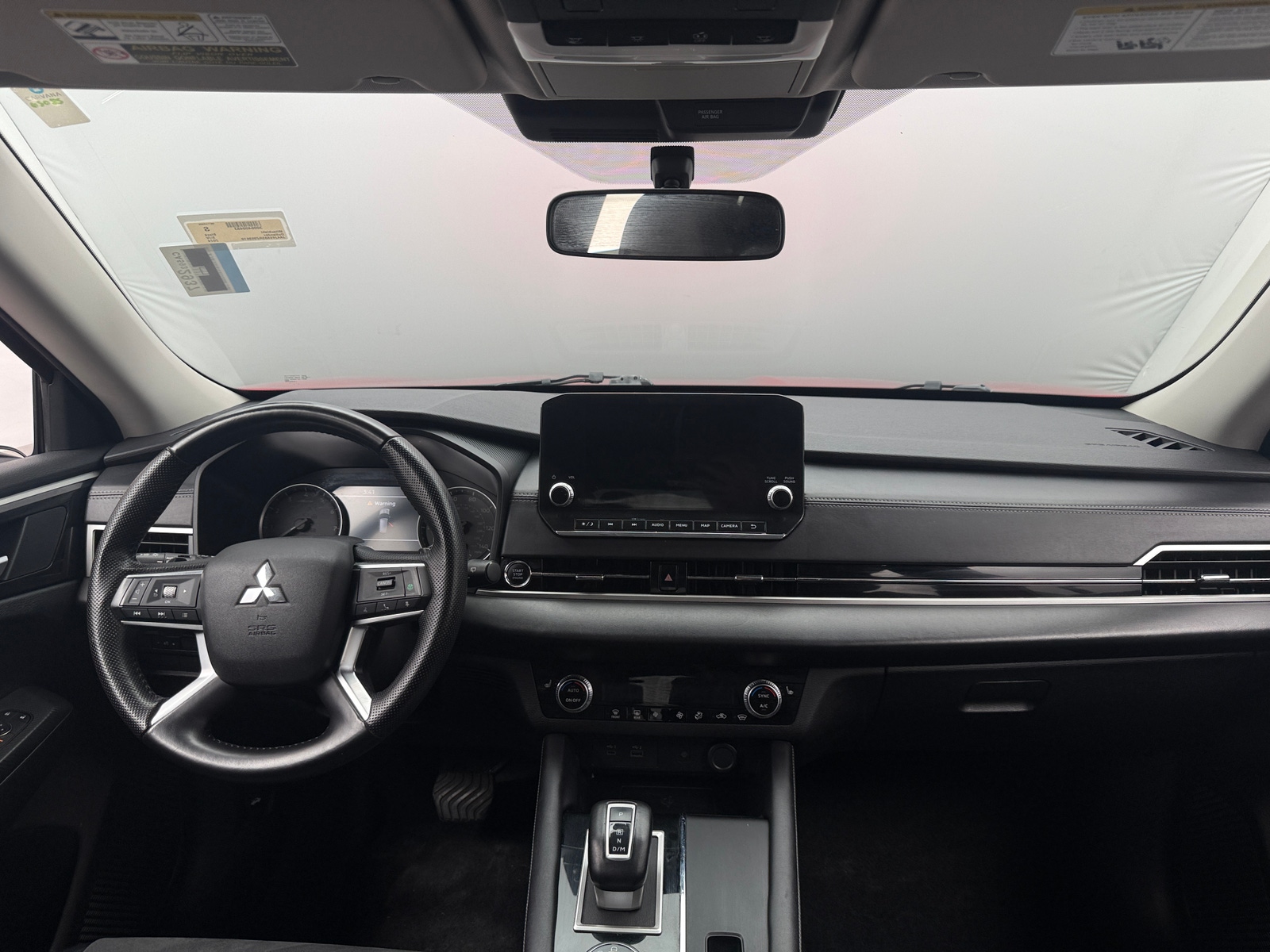 Thumbnail: 2024 Mitsubishi Outlander - 2