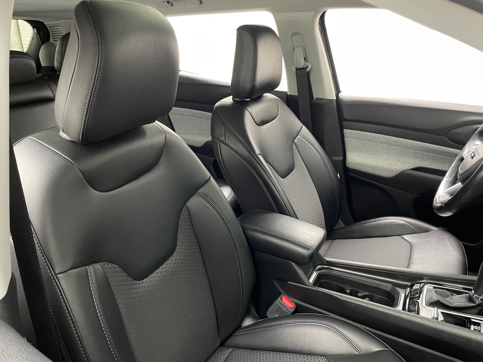 Thumbnail: 2022 Jeep Compass - 2