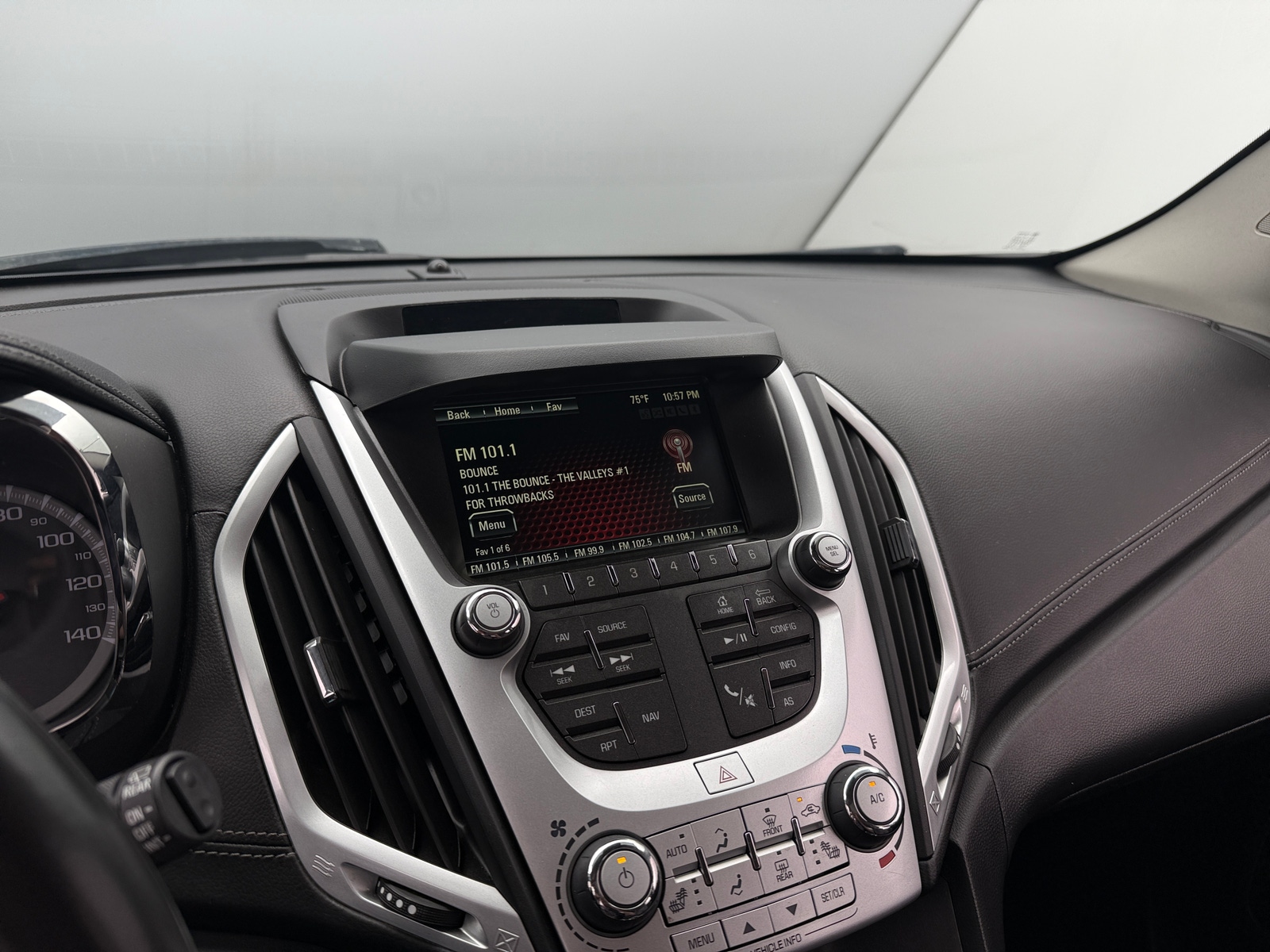 Thumbnail: 2017 GMC Terrain - 3