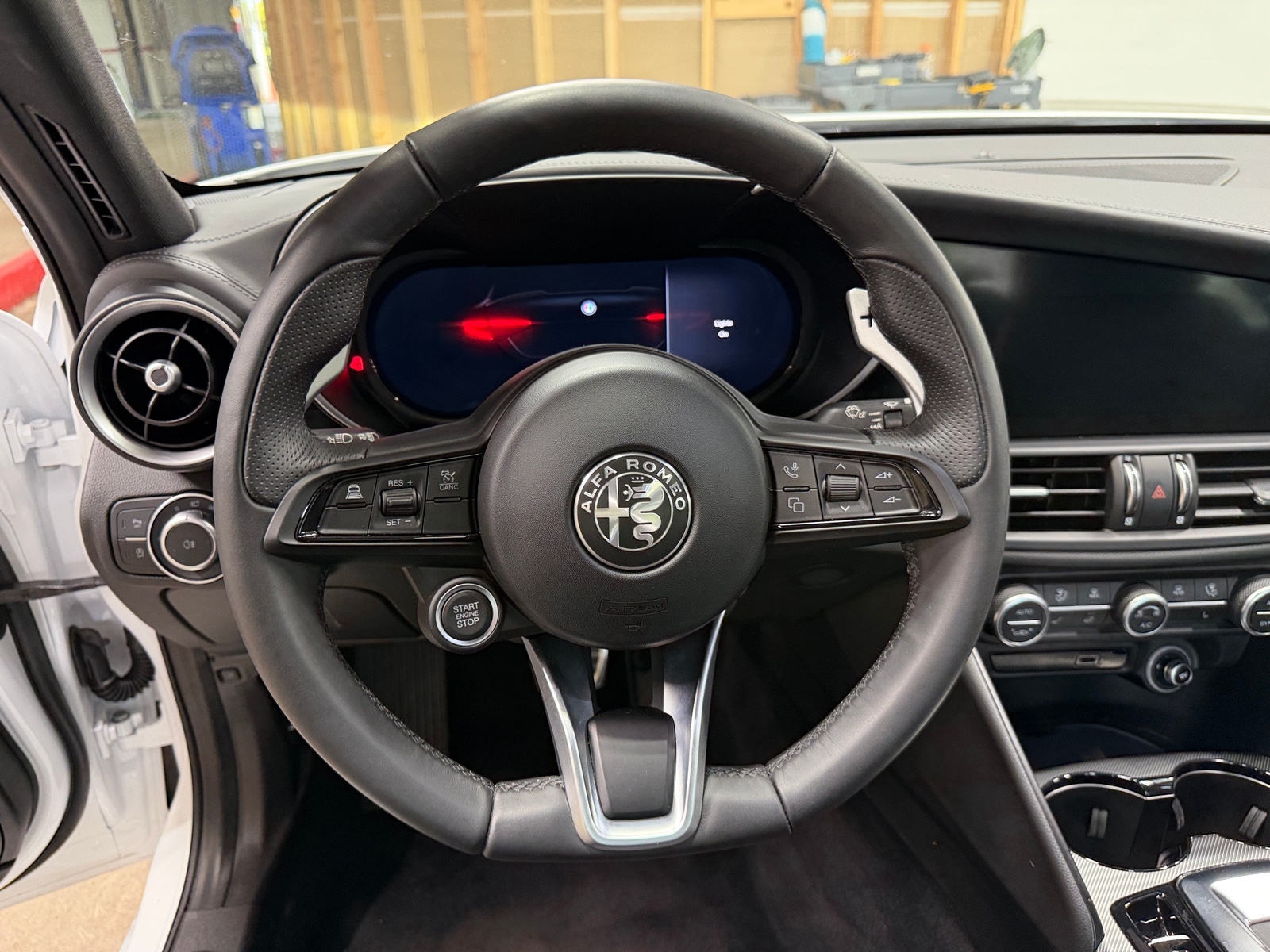 Thumbnail: 2024 Alfa Romeo Giulia - 4