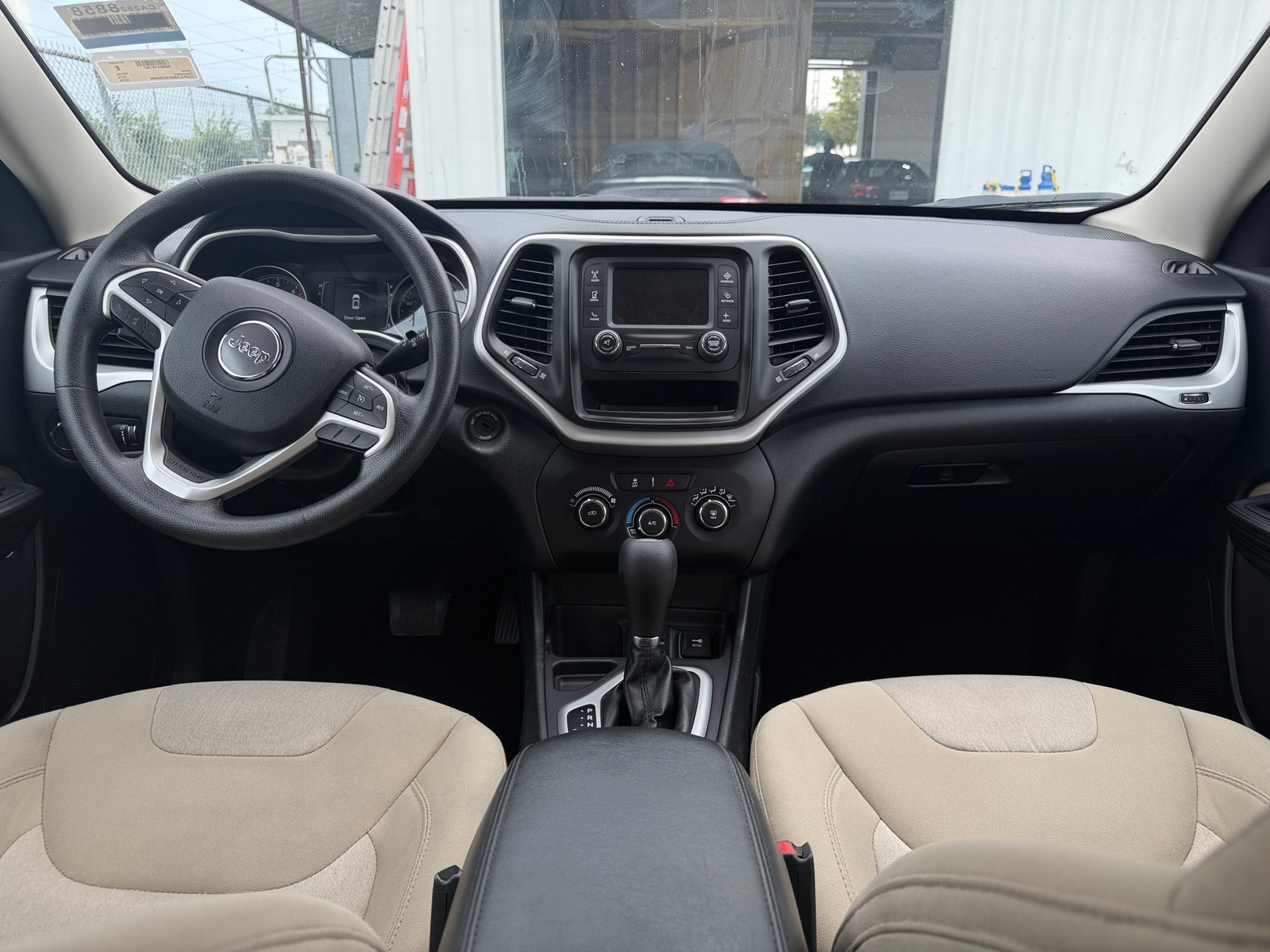 Thumbnail: 2016 Jeep Cherokee - 3