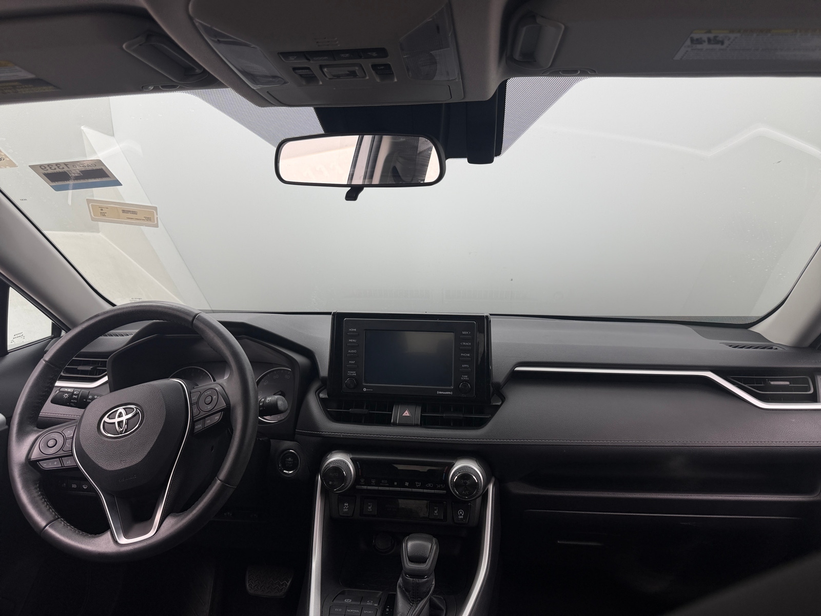 Thumbnail: 2021 Toyota RAV4 - 3