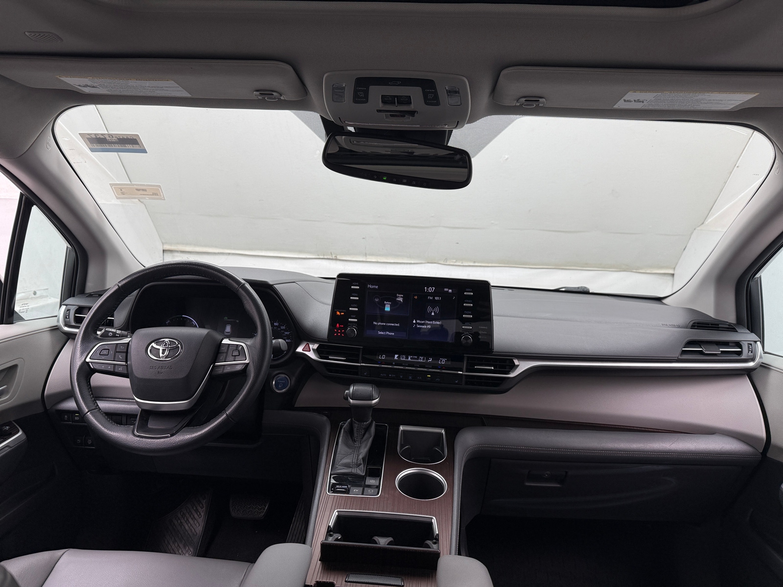 Thumbnail: 2021 Toyota Sienna - 2