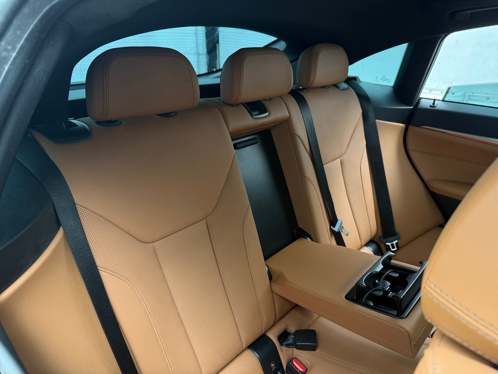 Thumbnail: 2023 BMW i4 - 5