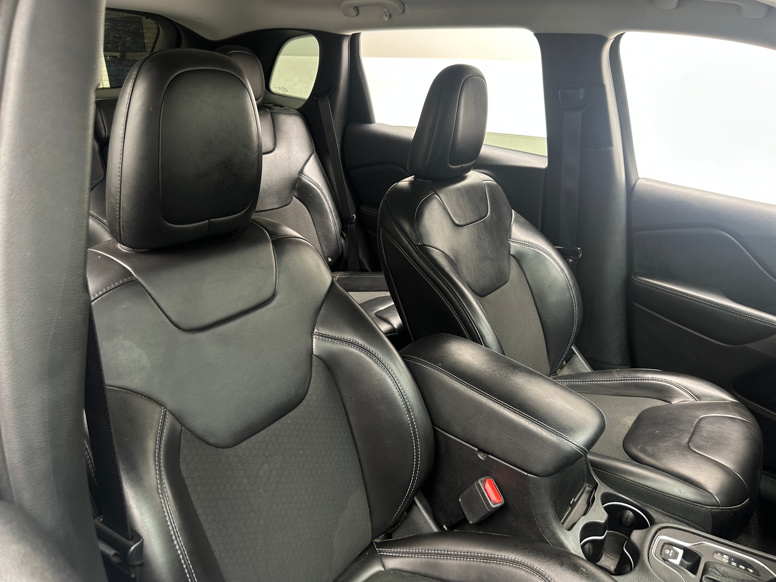 Thumbnail: 2019 Jeep Cherokee - 2