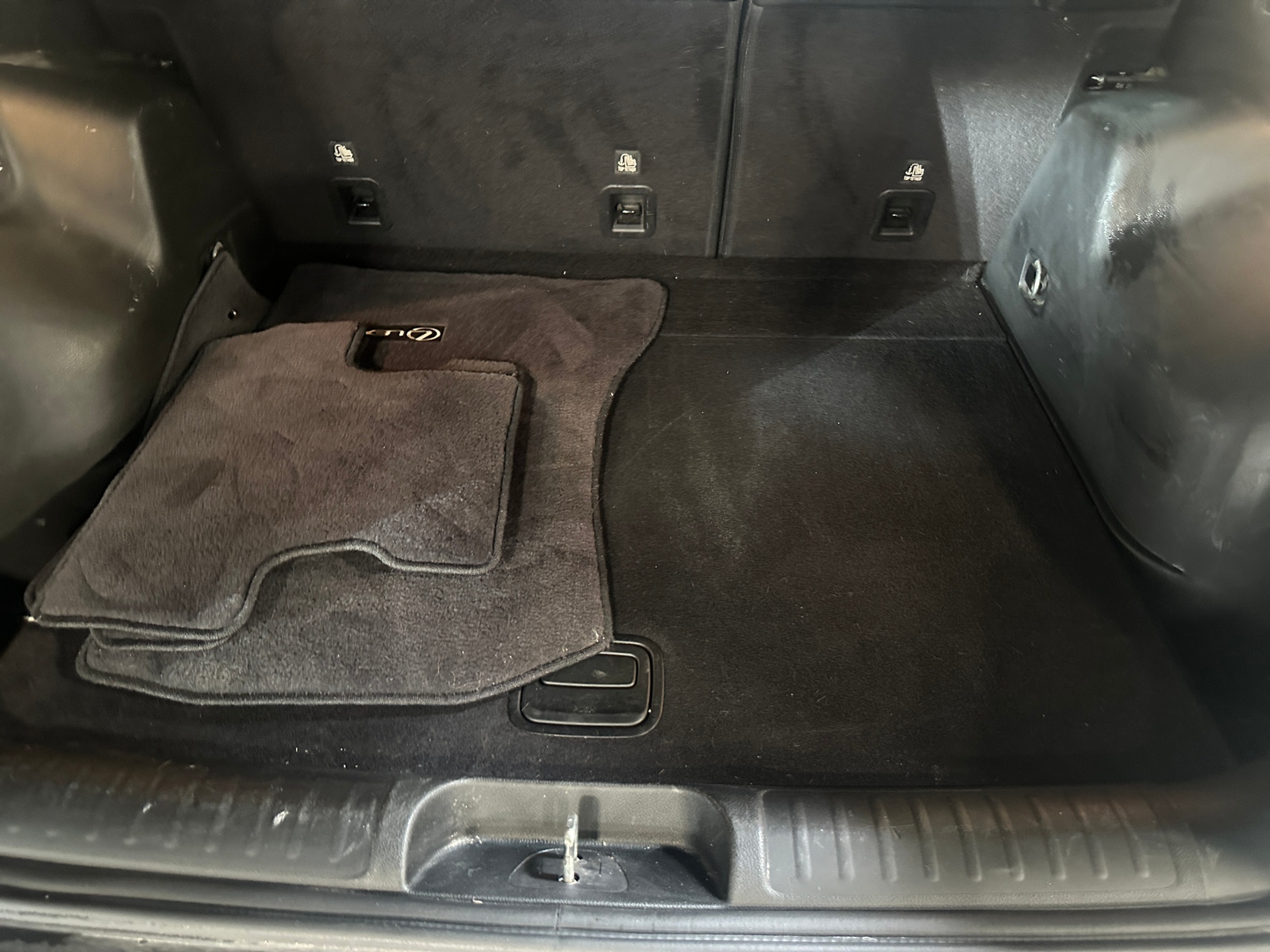 Thumbnail: 2019 Jeep Cherokee - 7
