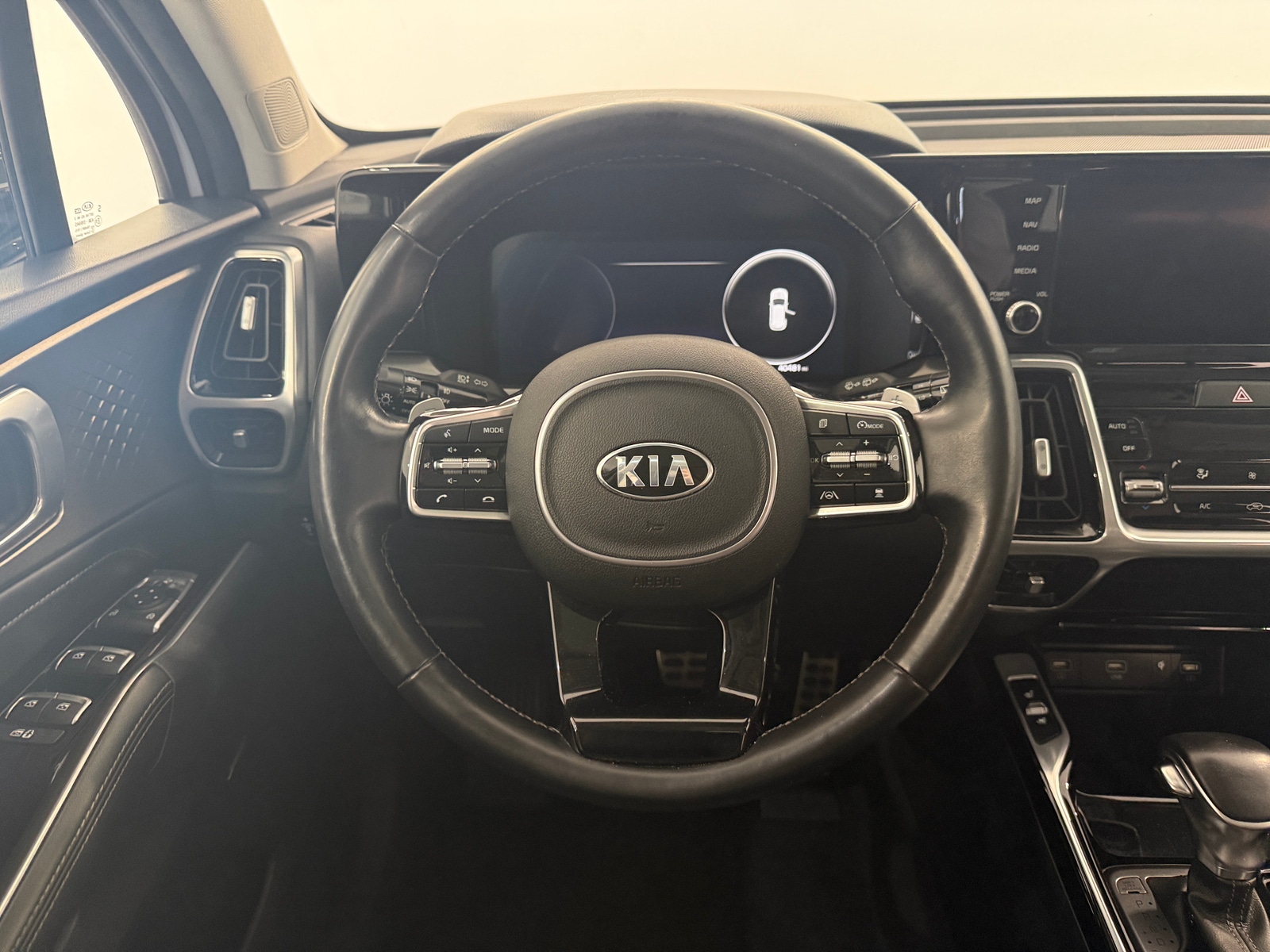 Thumbnail: 2021 Kia Sorento - 4
