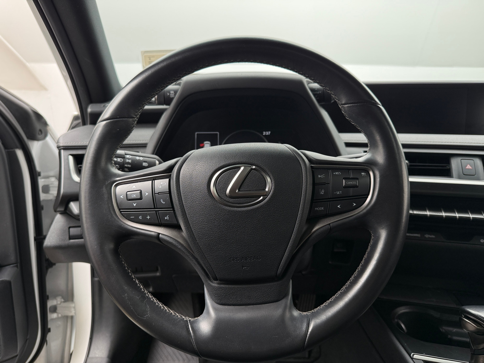 Thumbnail: 2021 Lexus UX - 4