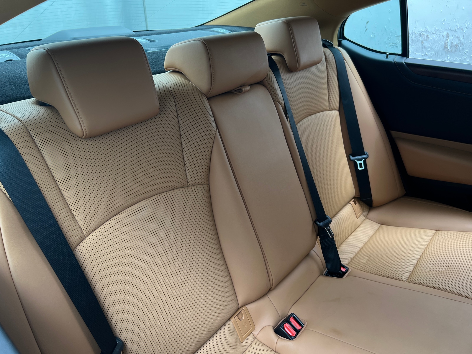 Thumbnail: 2022 Lexus ES - 6
