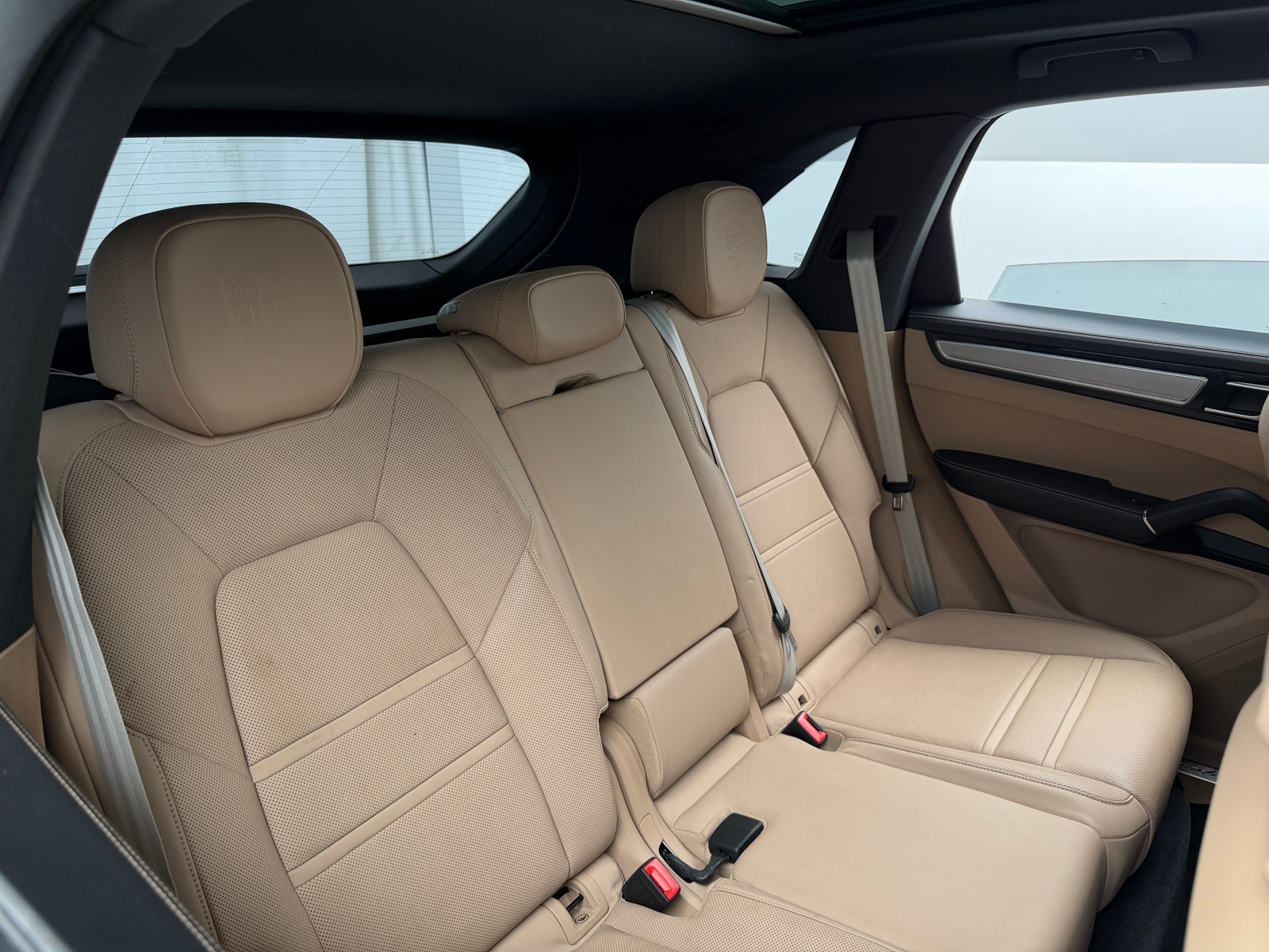 Thumbnail: 2023 Porsche Cayenne - 6