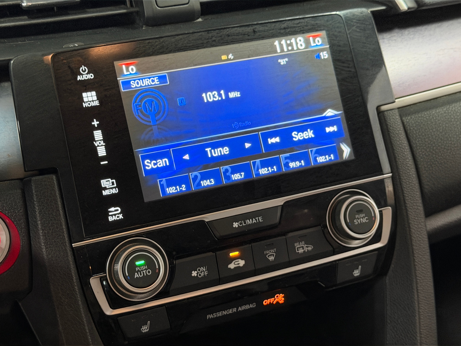 Thumbnail: 2016 Honda Civic - 4