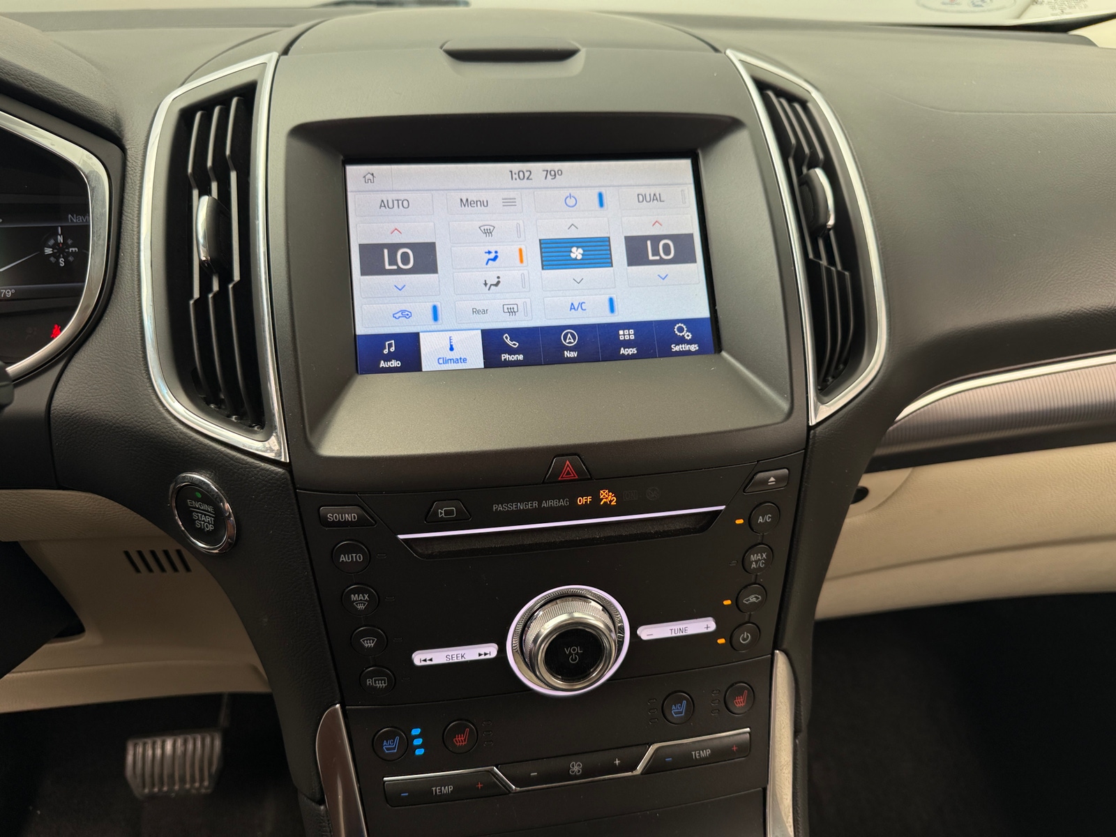 Thumbnail: 2019 Ford Edge - 3
