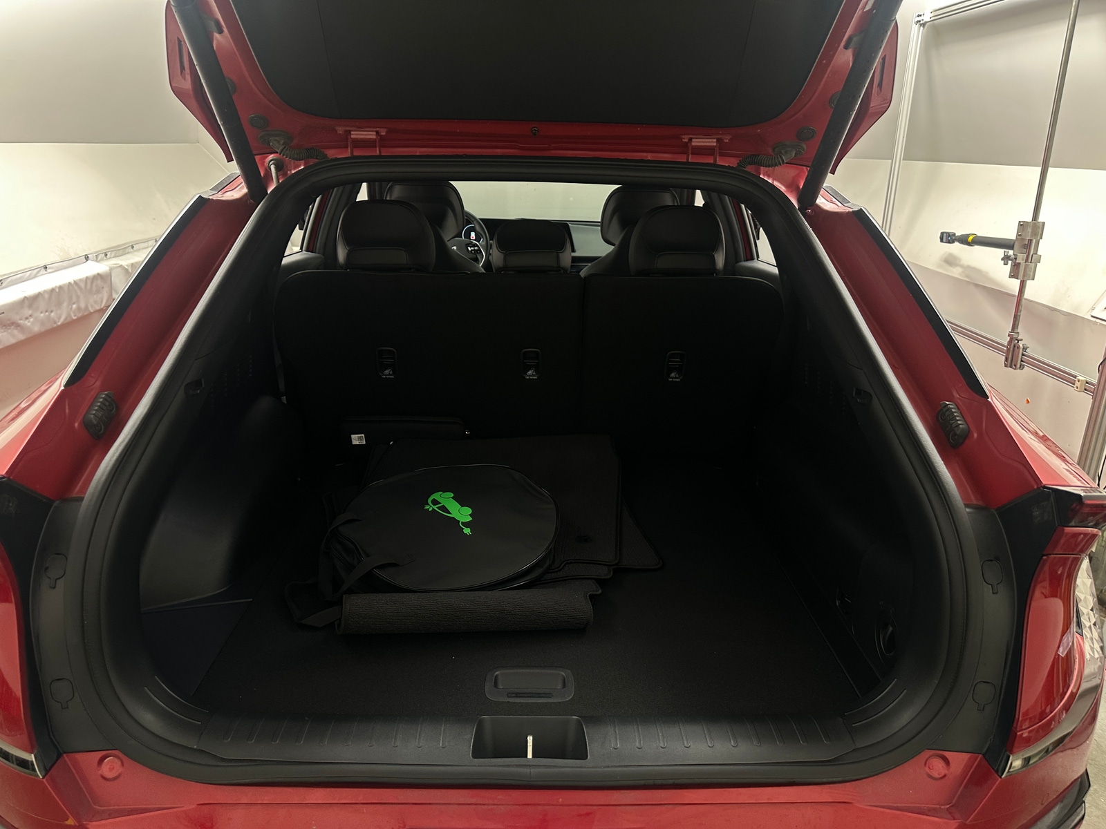 Thumbnail: 2024 Kia EV6 - 6