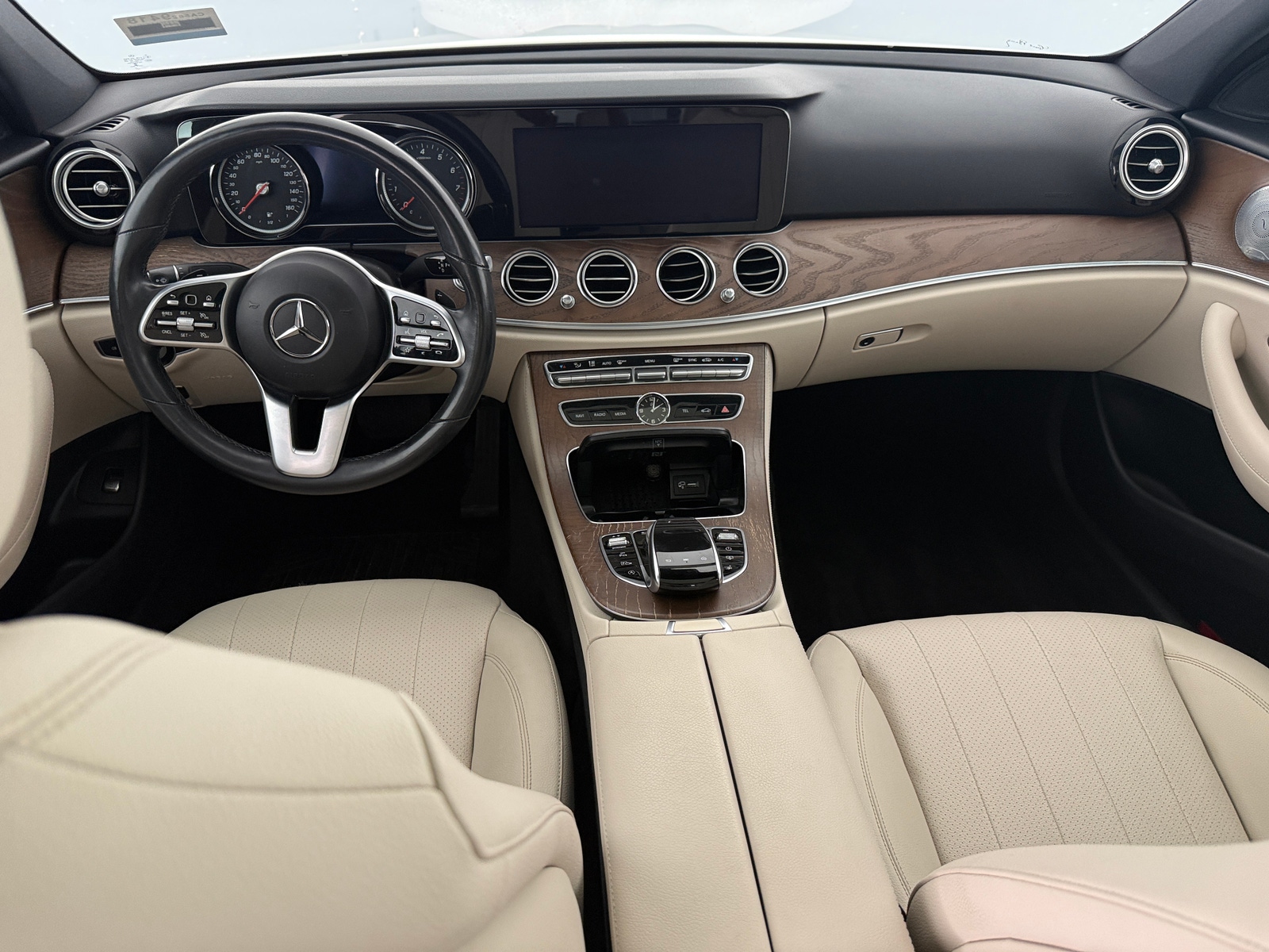Thumbnail: 2019 Mercedes-Benz E-Class - 2