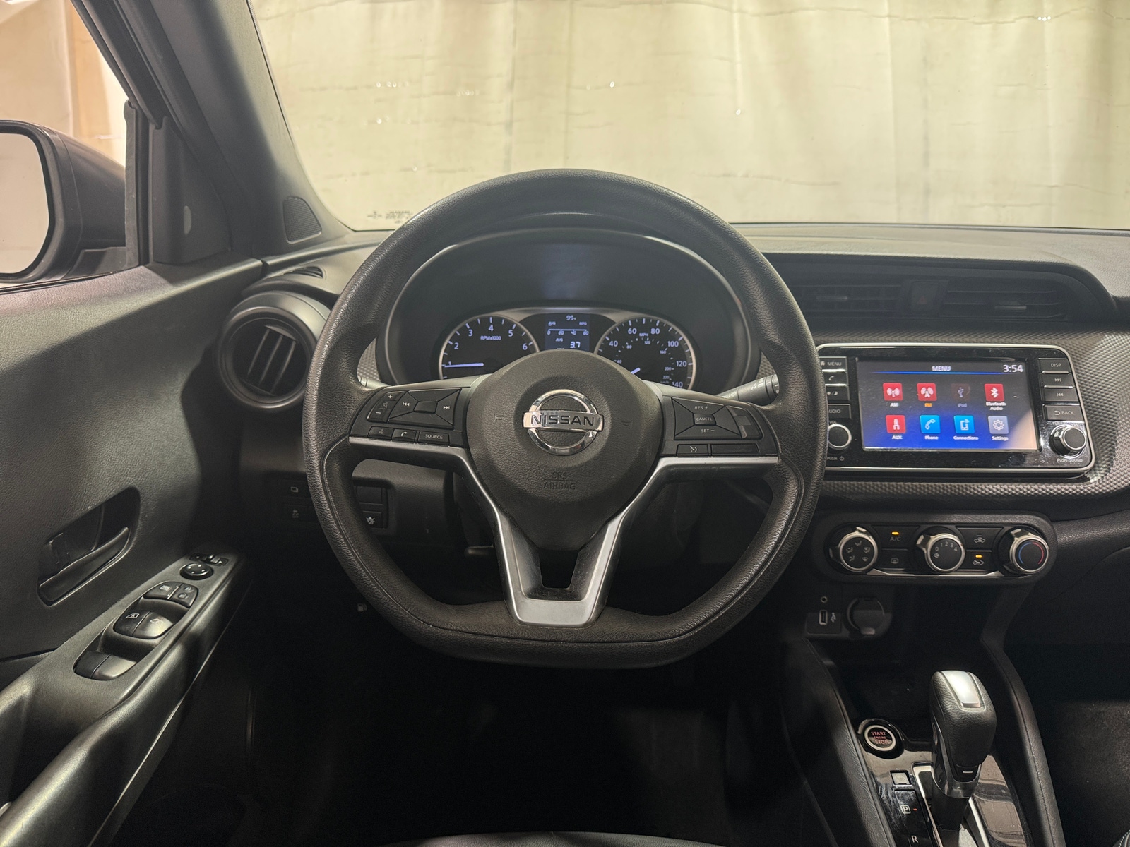 Thumbnail: 2020 Nissan Kicks - 5