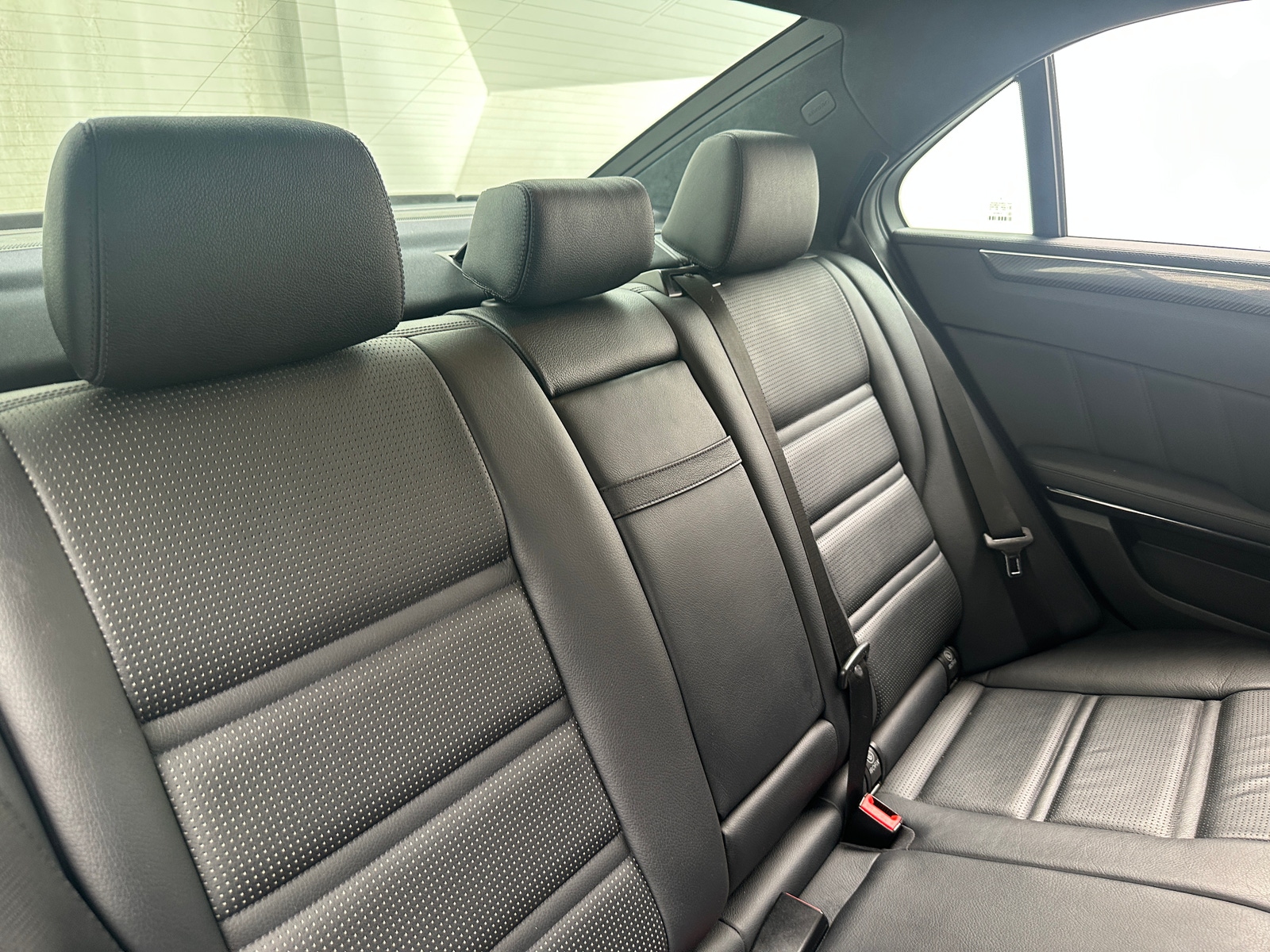Thumbnail: 2011 Mercedes-Benz E-Class - 5