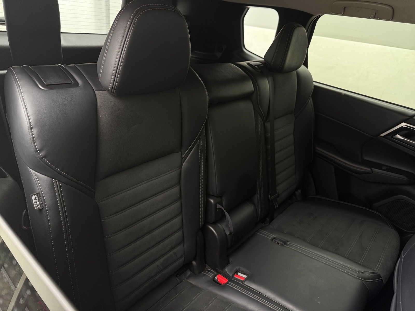 Thumbnail: 2024 Mitsubishi Outlander - 6