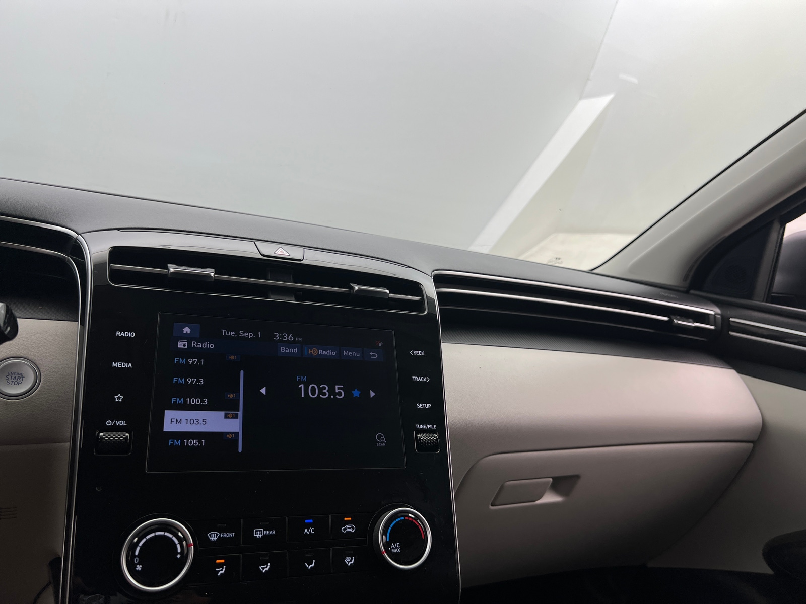 Thumbnail: 2023 Hyundai Tucson - 4