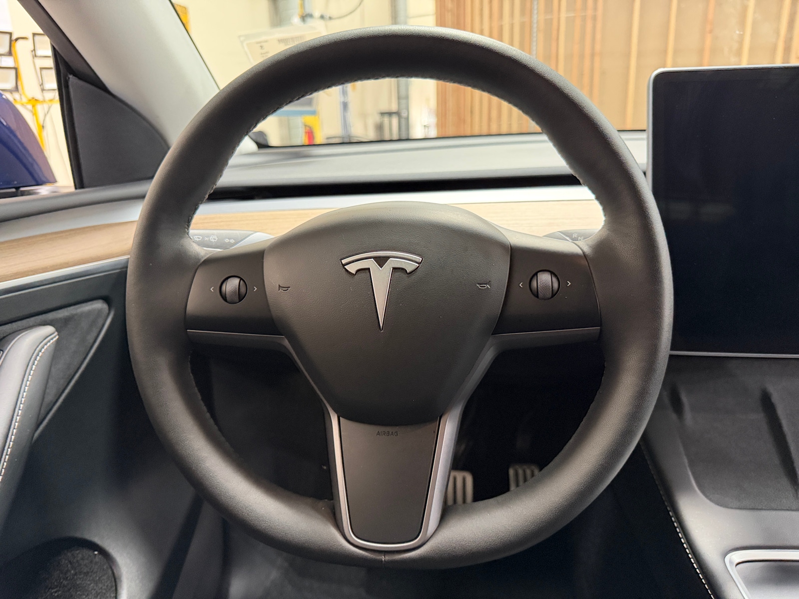 Thumbnail: 2023 Tesla Model Y - 4
