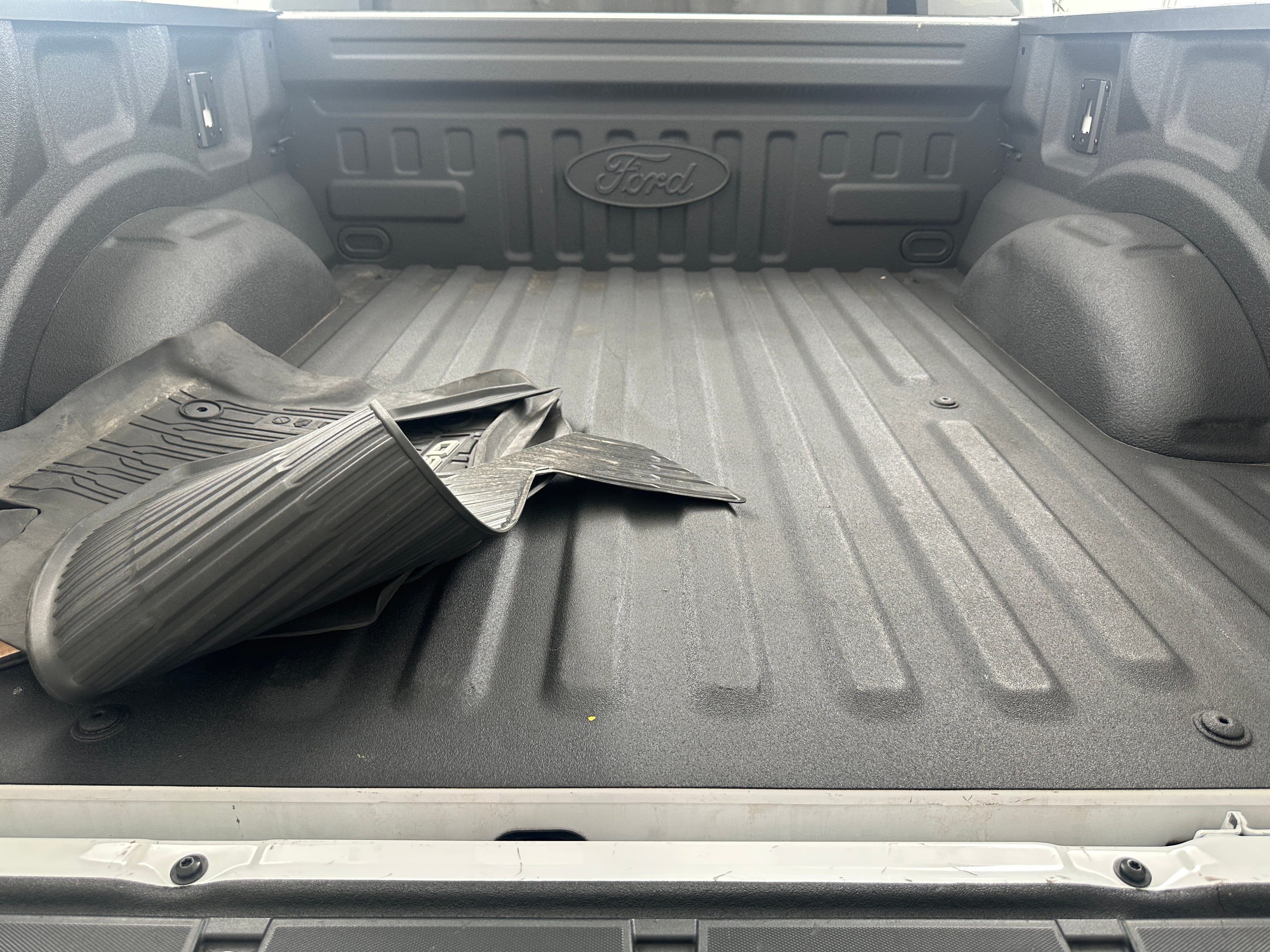 Used 2023 Ford F-150 Lightning Lariat with VIN 1FTVW1EV0PWG25861 for sale in Auburn, WA